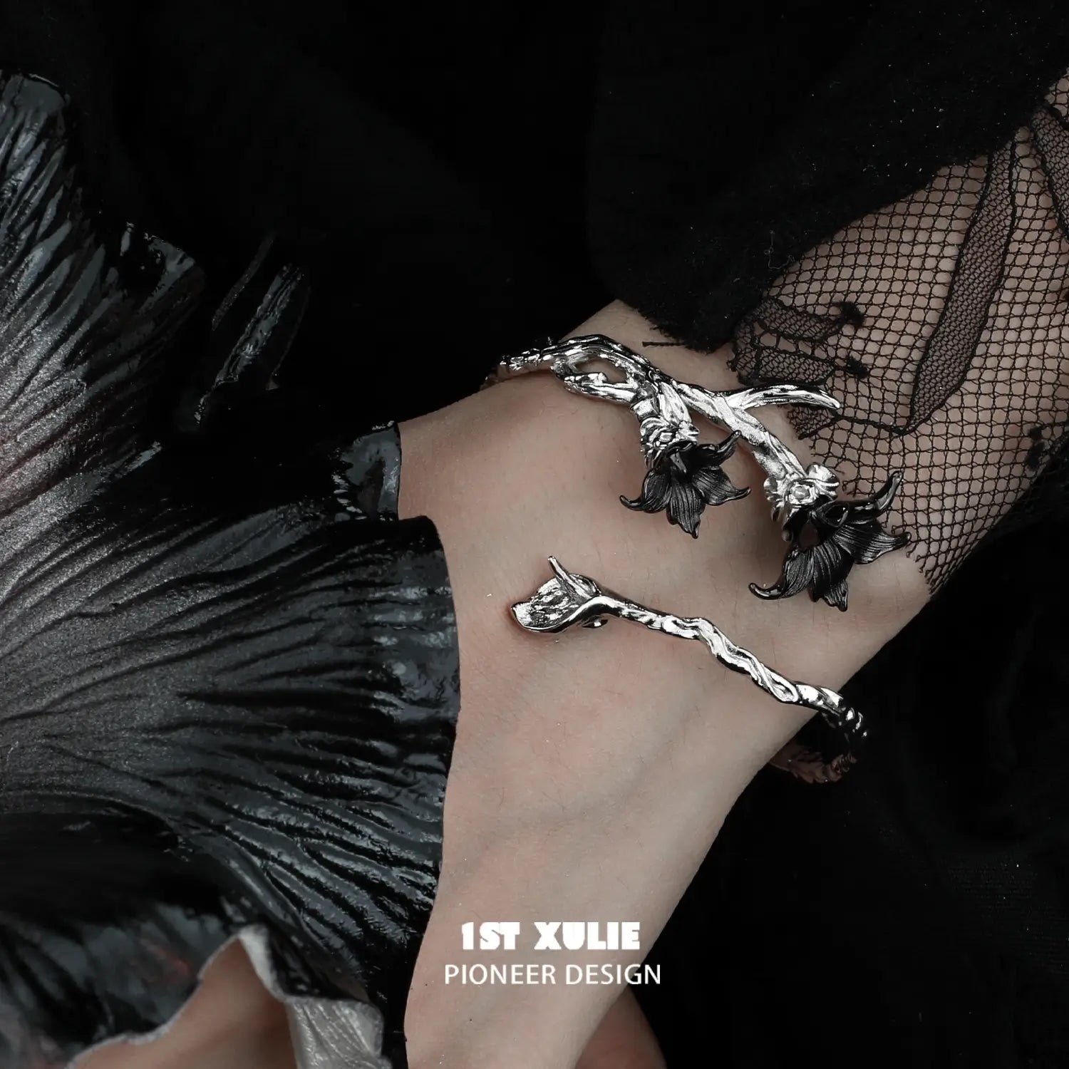 18K Platinum Plated Bloody Datura Bangles Bracelets™ - Elegant Gothic Jewelry for Women, Perfect for Halloween, Cosplay and Dark Fashion Accessories