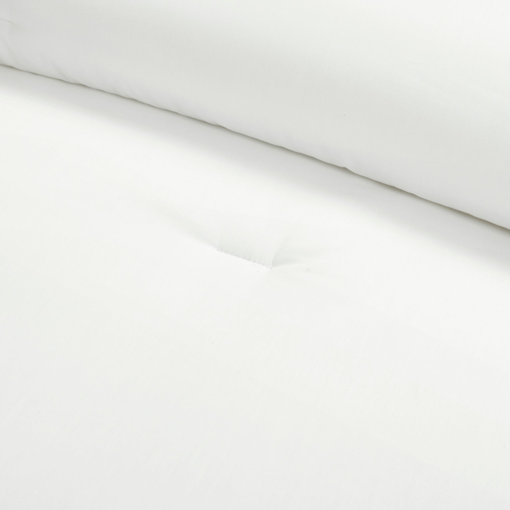 Hampton Double Flange Embroidered Contrast Edge Comforter Set - Queen Size Luxury Bedding for Master Bedroom & Guest Room - Soft & Elegant Home Decor for All Seasons