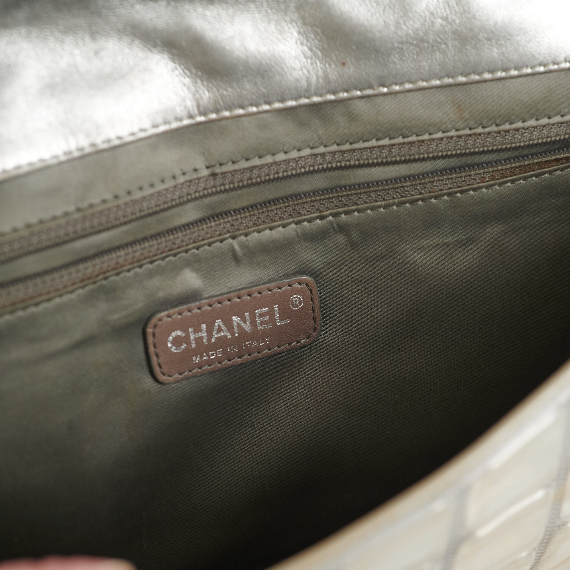 Chanel CC Turnlock Ice Cube Flap Bag in Silver - Luxury Crossbody Purse for Women, Perfect for Evening Parties & Date Nights