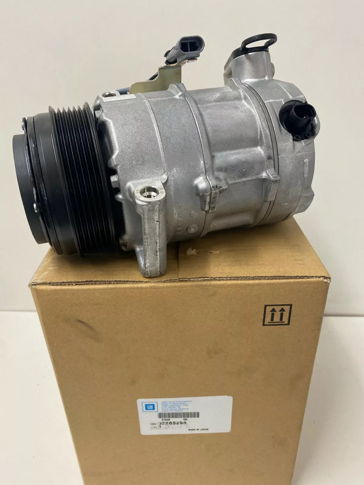 Genuine Holden Commodore VE V6 Air Conditioning Compressor Part Number 92265298 - Perfect for AC System Repair & Replacement