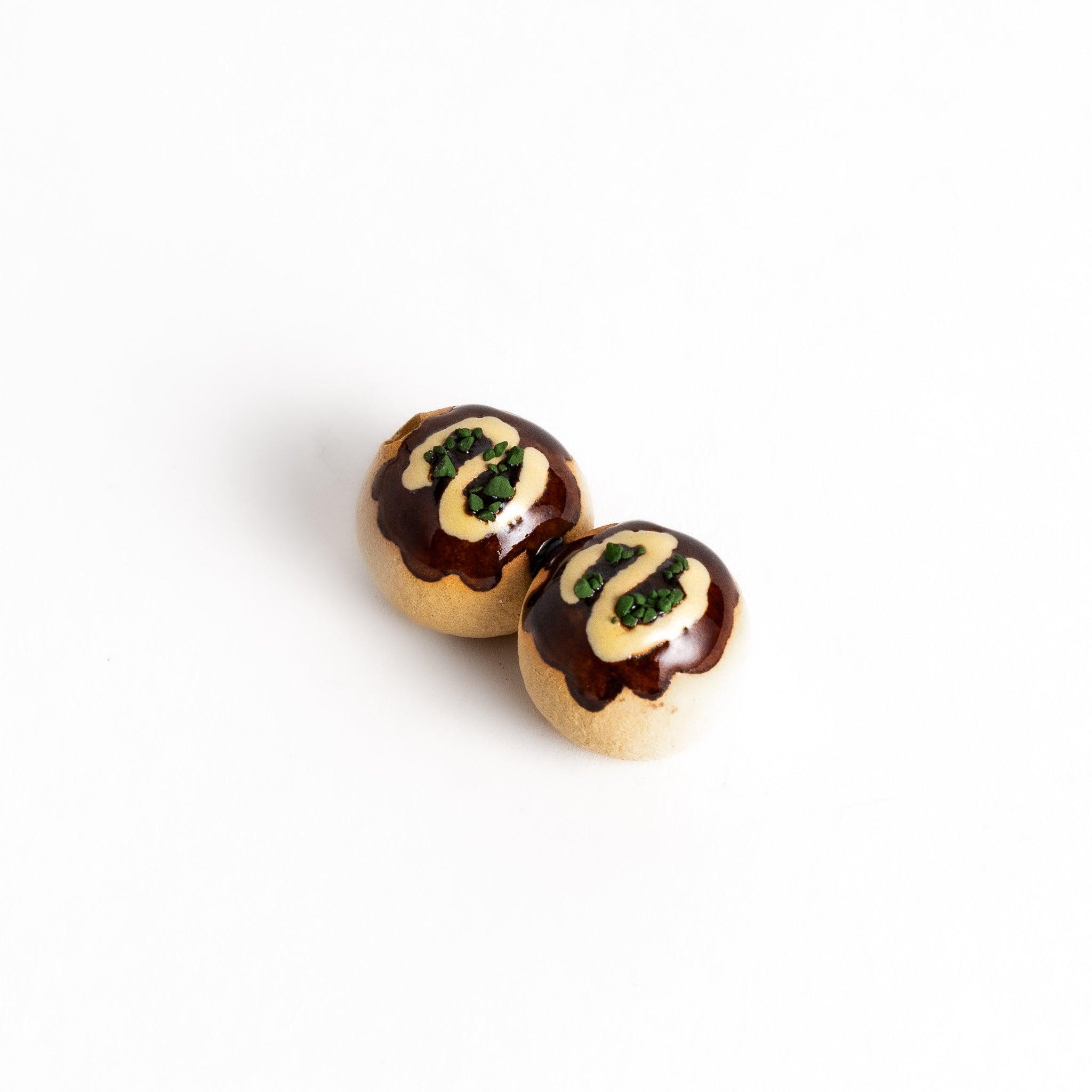 Premium Japanese Takoyaki Chopstick Rest - Octopus Ball Sushi Chopstick Holder for Asian Dining & Home Decor - Perfect for Sushi, Ramen, and Japanese Cuisine