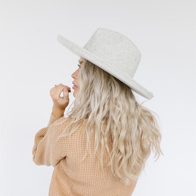 Cara Loren Pencil Brim Hat - Heather Grey Blemished | Fashionable Sun Hat for Women, Outdoor Activities & Beach Vacations