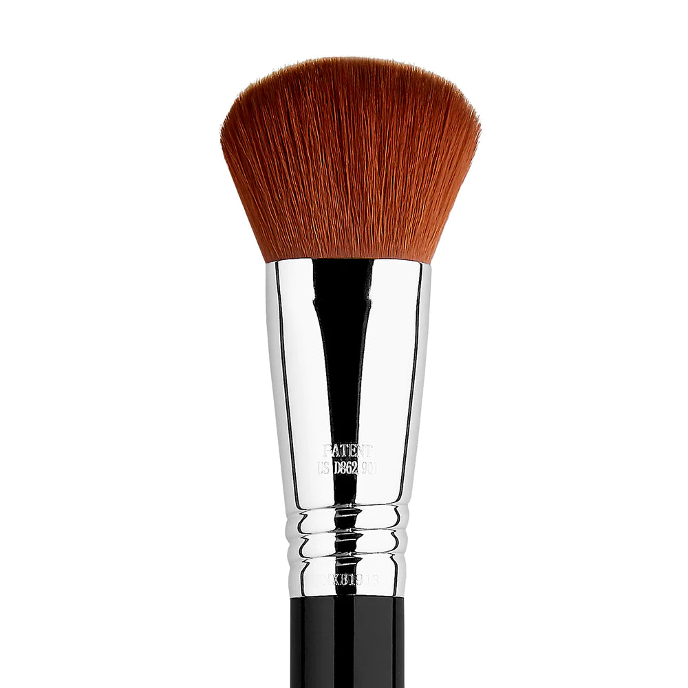 Sigma Beauty F47 Multitasker Brush - Professional Synthetic Kabuki Makeup Brush for Foundation, Powder & Blush - Perfect for Everyday Makeup & Travel