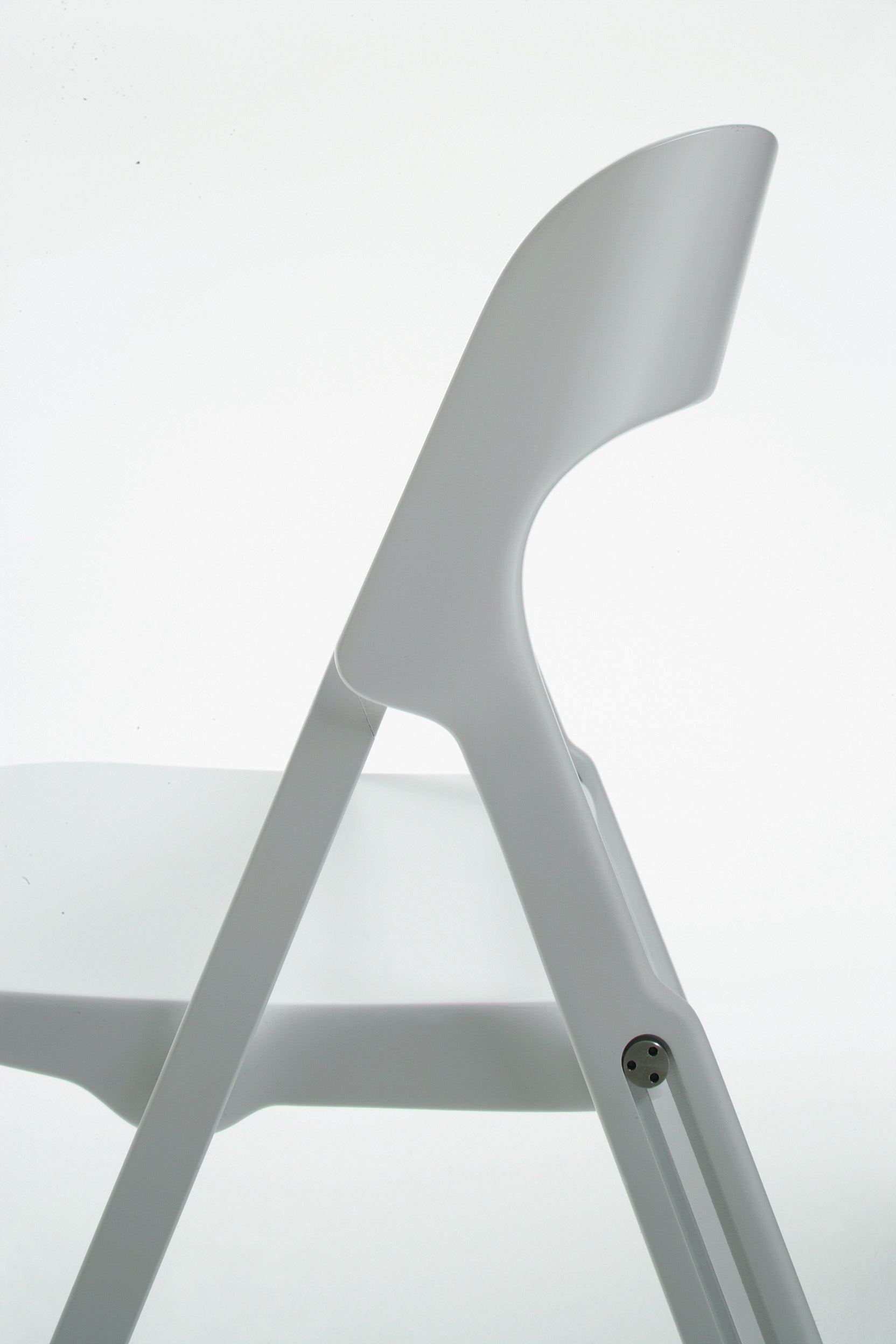 Casamania Bek Folding Chair - Lightweight Portable Indoor Outdoor Chair for Home, Camping, Picnics & Events