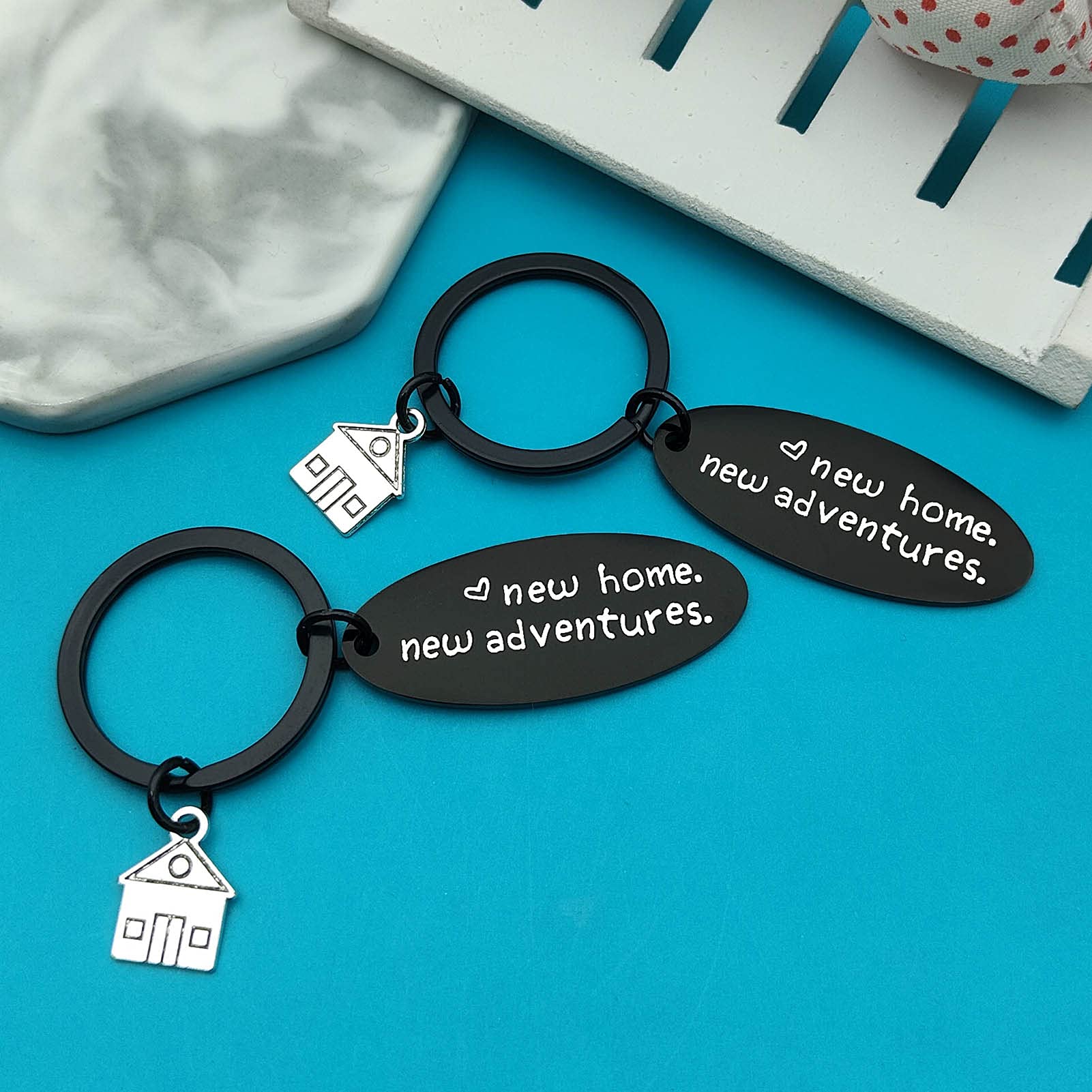 Xiahuyu New Home Keychain - Housewarming Gift for New Homeowners, First Home & Moving In Present - Perfect for House Keys, Welcome Gifts & New Home Decor