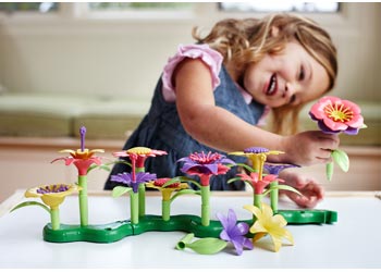 Green Toys - Build A Bouquet Floral Arrangement Kit for Kids | Eco-Friendly Plastic Flower Building Set | Creative Play, Gift Idea & Home Decor for Birthdays, Parties & Classrooms