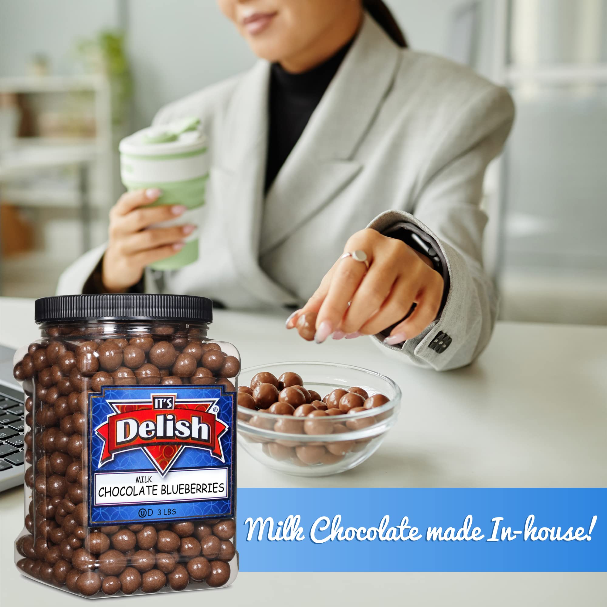 Gourmet Milk Chocolate Covered Blueberries – 3 LBS Bulk Jumbo Jar by It's Delish | Kosher Dairy Chocolate Coated Dried Fruit Snacks | Perfect for Parties, Gifts, Desserts & Healthy Snacking