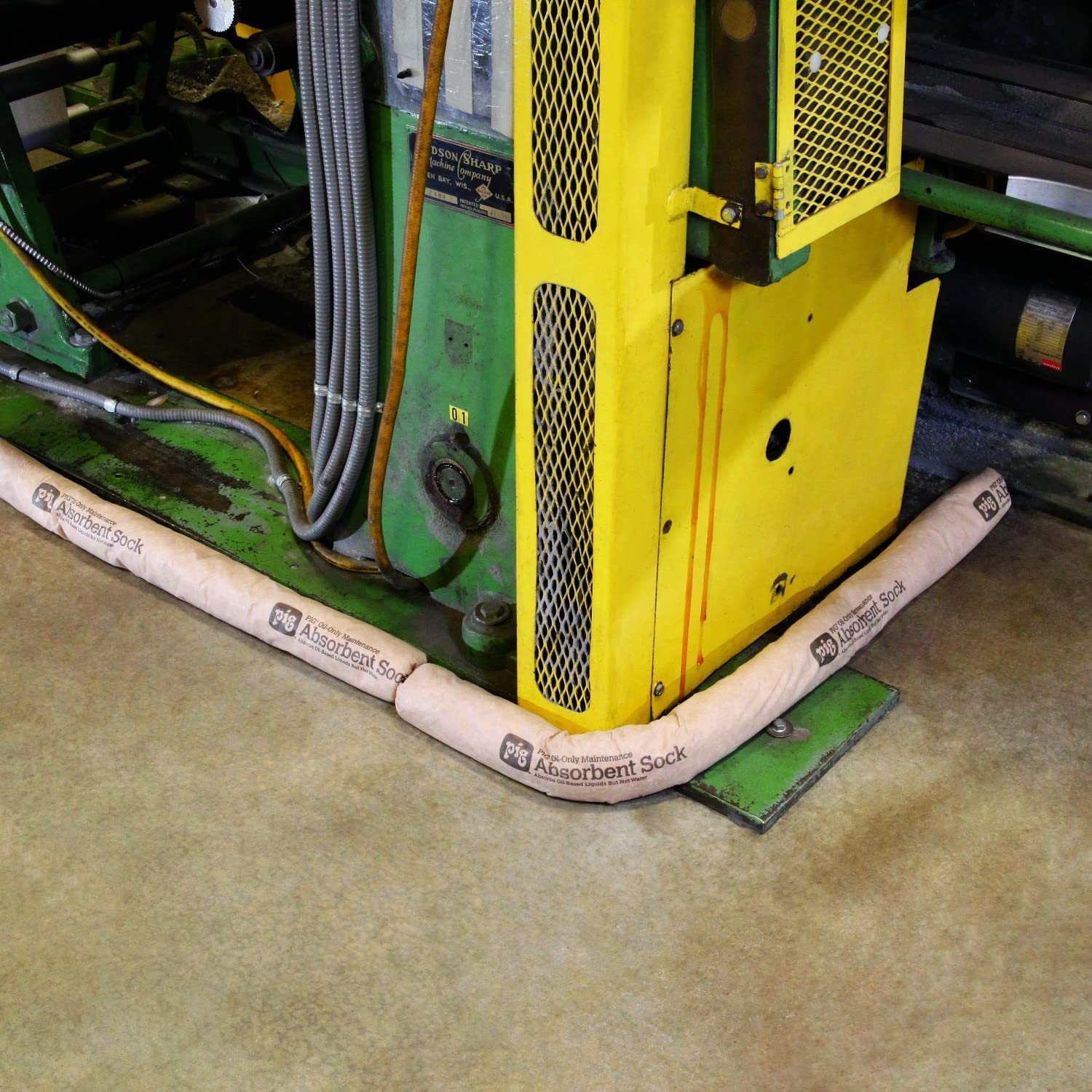 Oil Absorbent Socks for Spill Cleanup | PIG 3