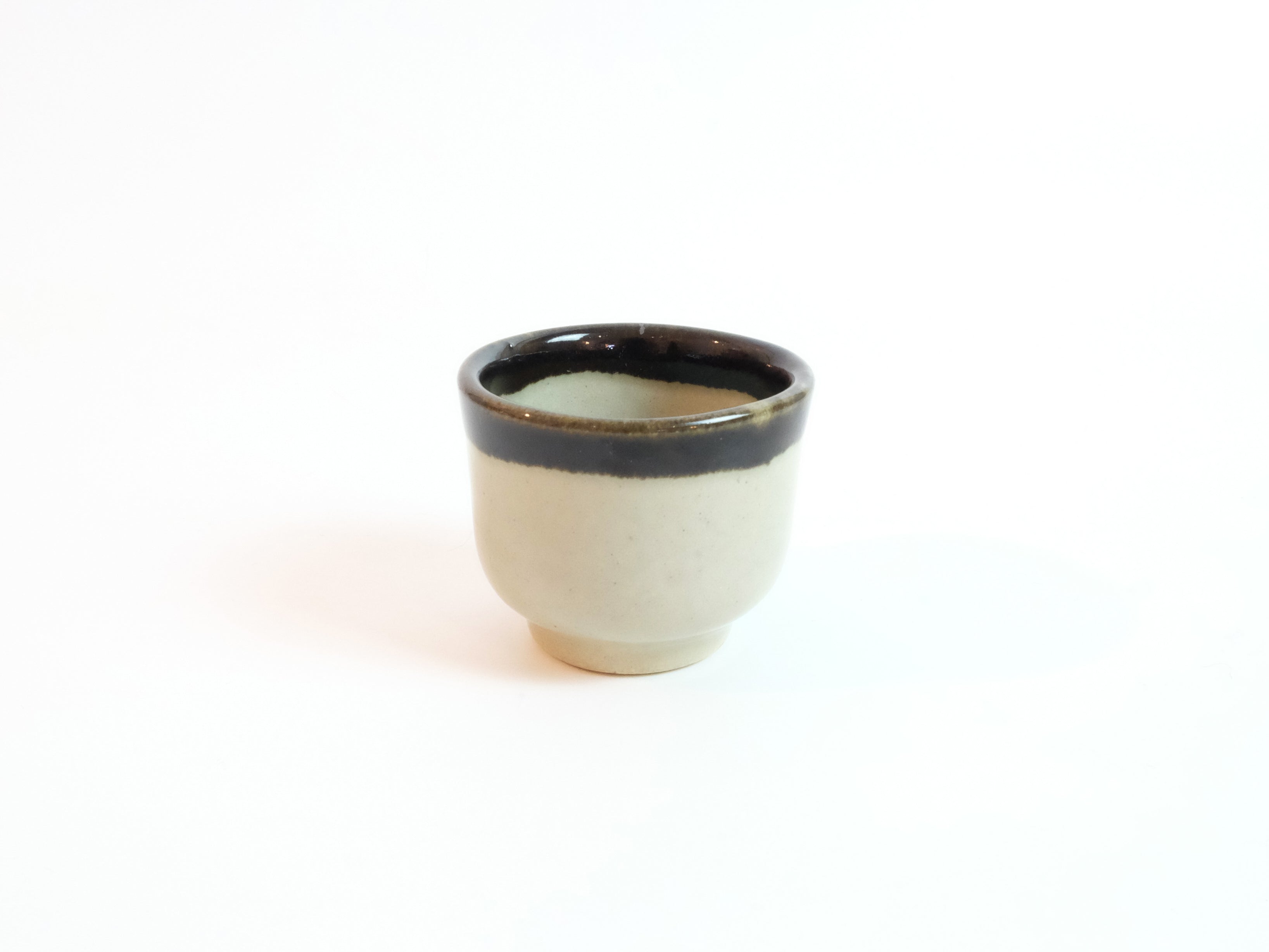 Handcrafted Mashiko Two-Tone Sake Cups - Traditional Japanese Ceramic Drinking Set for Sake, Tea & Cocktails - Perfect for Home Dining, Gifts & Asian-Themed Parties