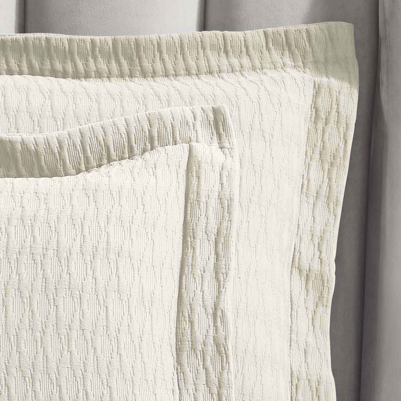 Calvert Cotton Medium Weight Geometric Matelasse Bedspread Set - Queen Size Luxury Bed Cover for Modern Bedroom Decor | Perfect for Guest Rooms, Master Suites & Airbnb Styling