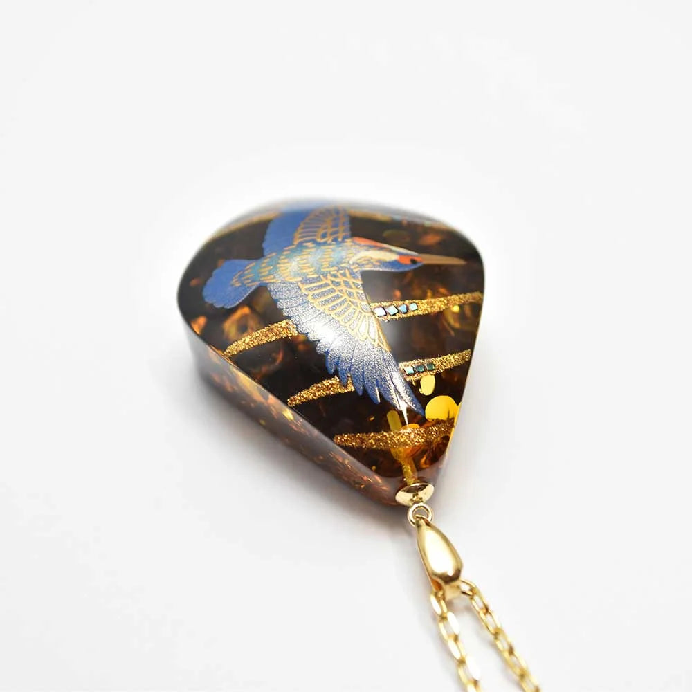 Handmade Japanese Maki-e Urushi Lacquer Pendant Necklace - Amber & Kingfisher Design, Traditional Asian Jewelry for Women | Perfect Gift for Special Occasions, Weddings & Cultural Events