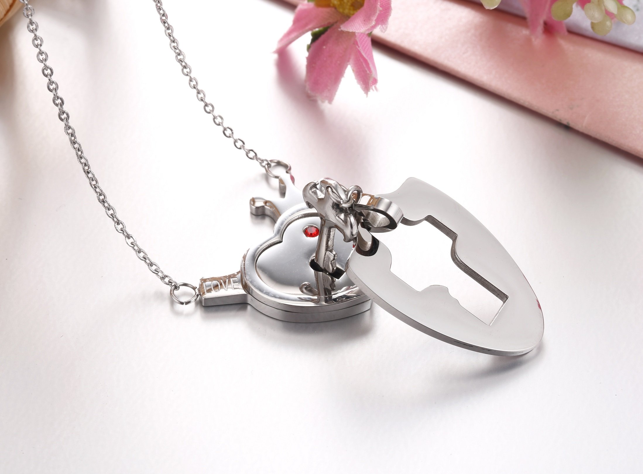 SunnyHouse His & Hers Matching Couple Necklace Set - Key & Lock Heart Pendant Jewelry Gift Box for Anniversary, Valentine's Day & Romantic Couples