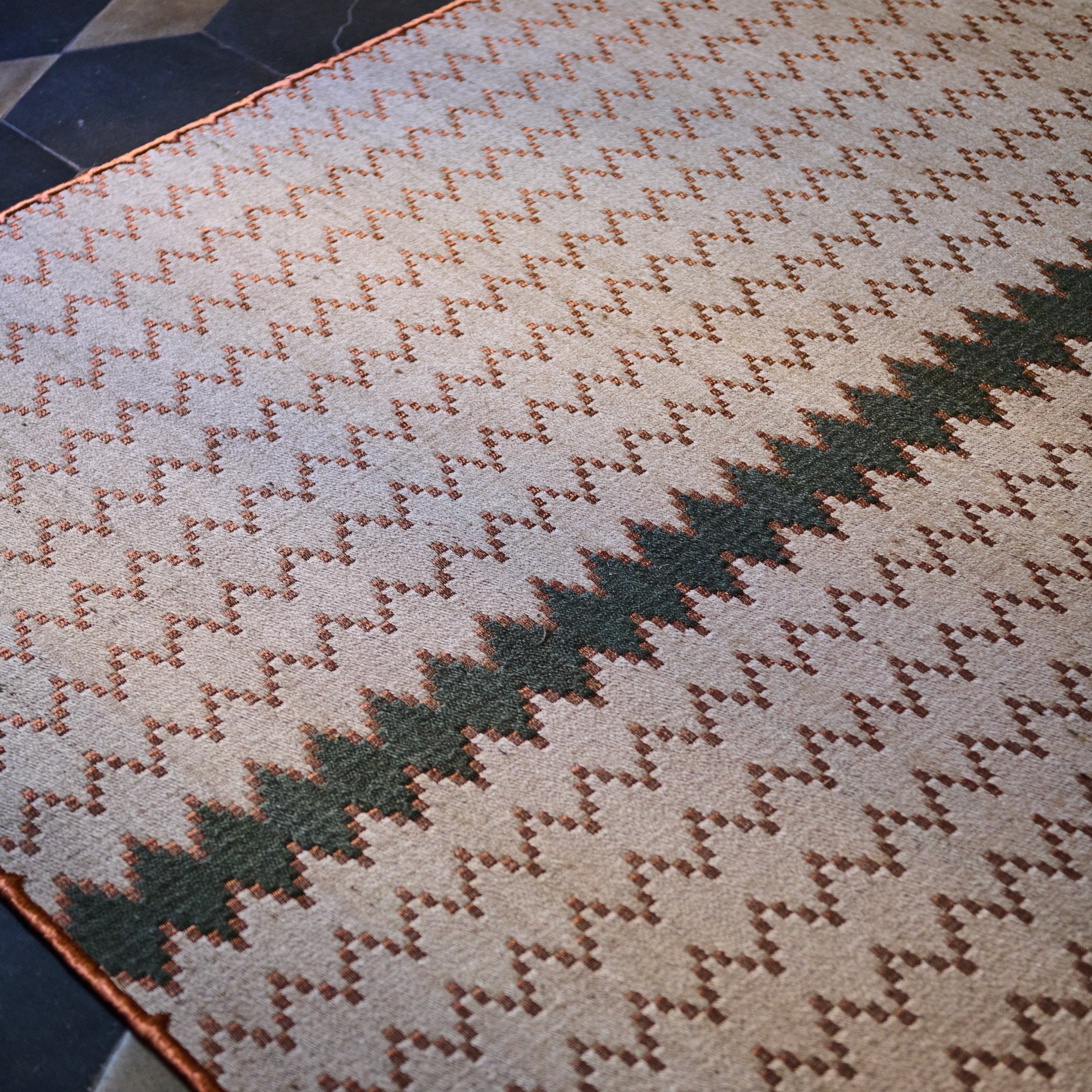 Infinity Line Matière Collection 200x280 cm Soft Plush Area Rug - Perfect for Living Room, Bedroom, and Office Decor