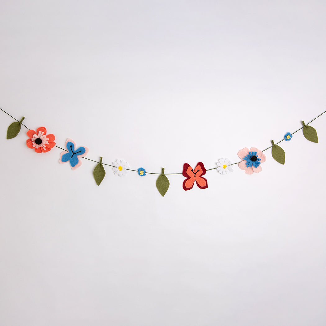 DIY Wildflower Garland Felt Craft Kit - Floral Home Decor for Parties, Weddings & Nursery Room - Creative Handmade Craft Project for Adults & Kids