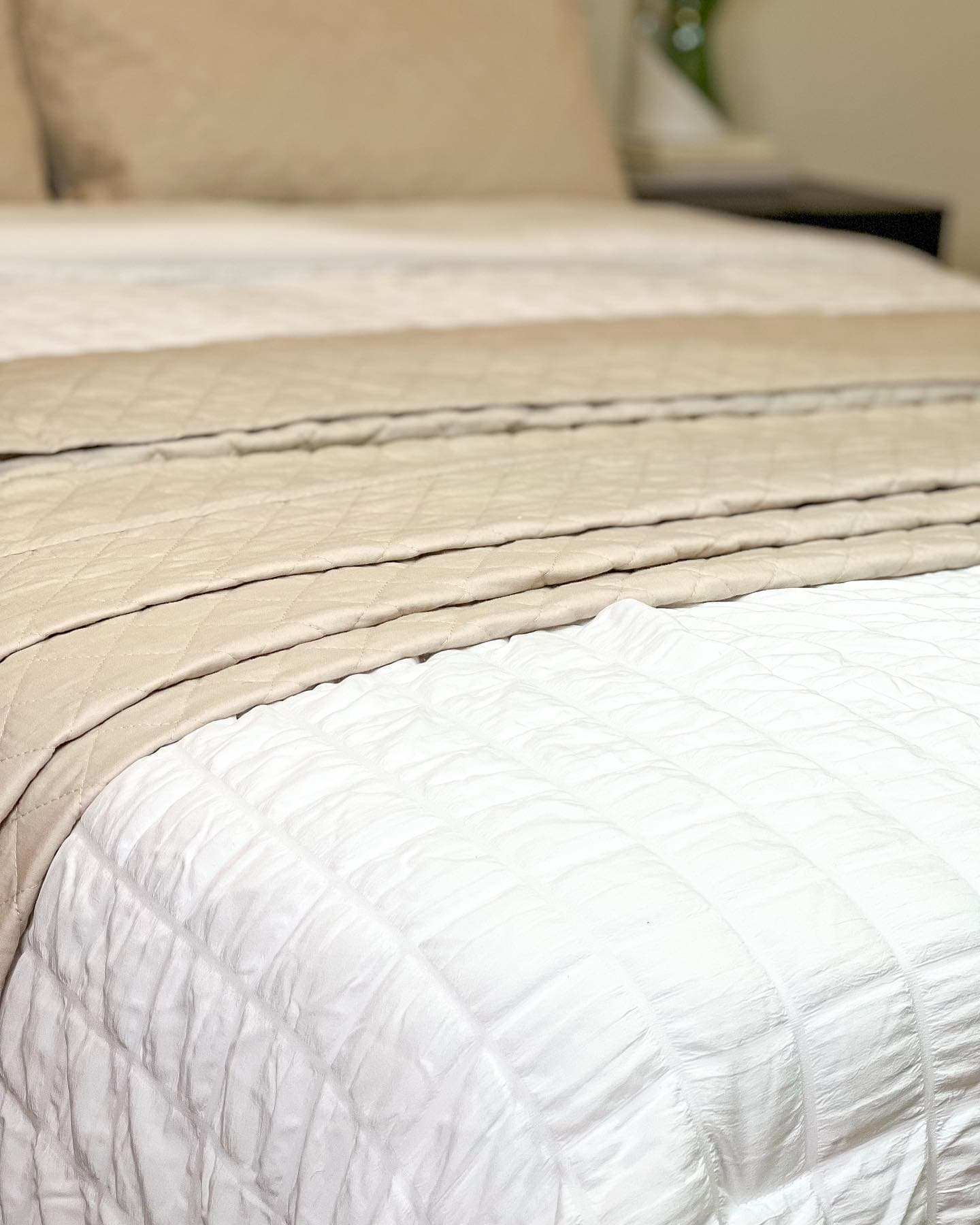 Luxury Crinkle Textured Dobby Comforter Set - Queen Size Bedding with Pillow Shams - Soft & Breathable for All Seasons - Perfect for Master Bedroom, Guest Room & Cozy Home Decor