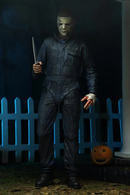 Halloween Kills Ultimate Michael Myers Action Figure - Collectible Horror Movie Character for Halloween Decor & Horror Fans Collection