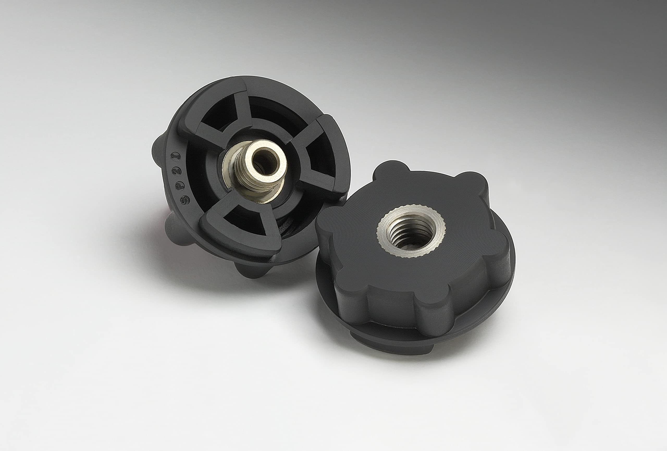 Cubitron Quick Change Disc Pad Hub - 2.5 Inch x 5/8-11 Thread (88743) - Compatible with Angle Grinders & Short Shaft Tools - Perfect for Metal Grinding, Sanding & Surface Preparation