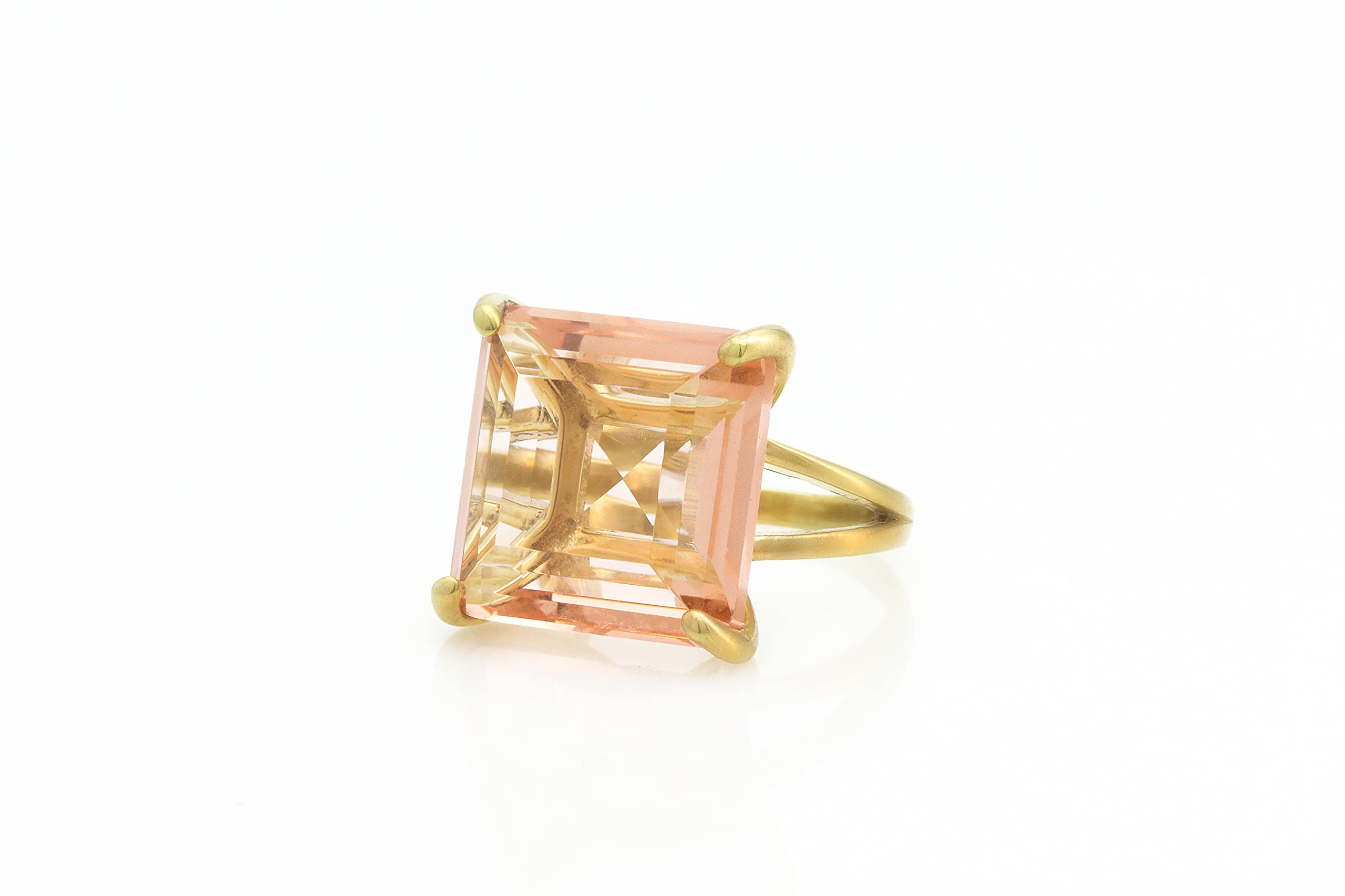Anemone Morganite Square Ring – Elegant Large Gemstone Engagement Ring, Customizable Size & Engraving – Perfect for Proposals, Anniversaries & Special Occasions – Comes with Luxury Gift Box