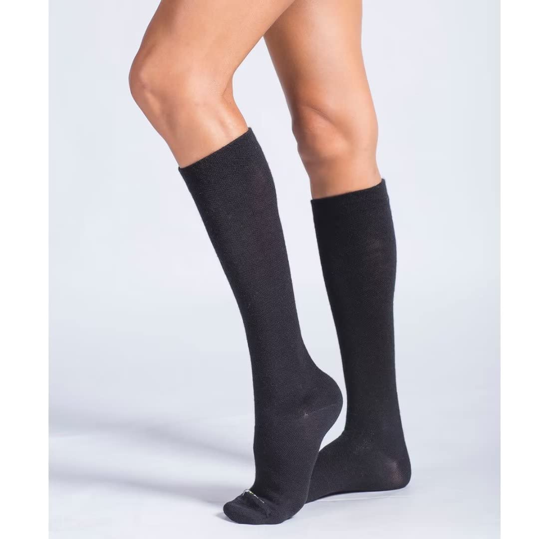 JAVIE 80% Merino Wool Ultra Soft 15-20mmHg Graduated Compression Socks for Women & Men - Perfect for Running, Hiking, Travel & Circulation Support