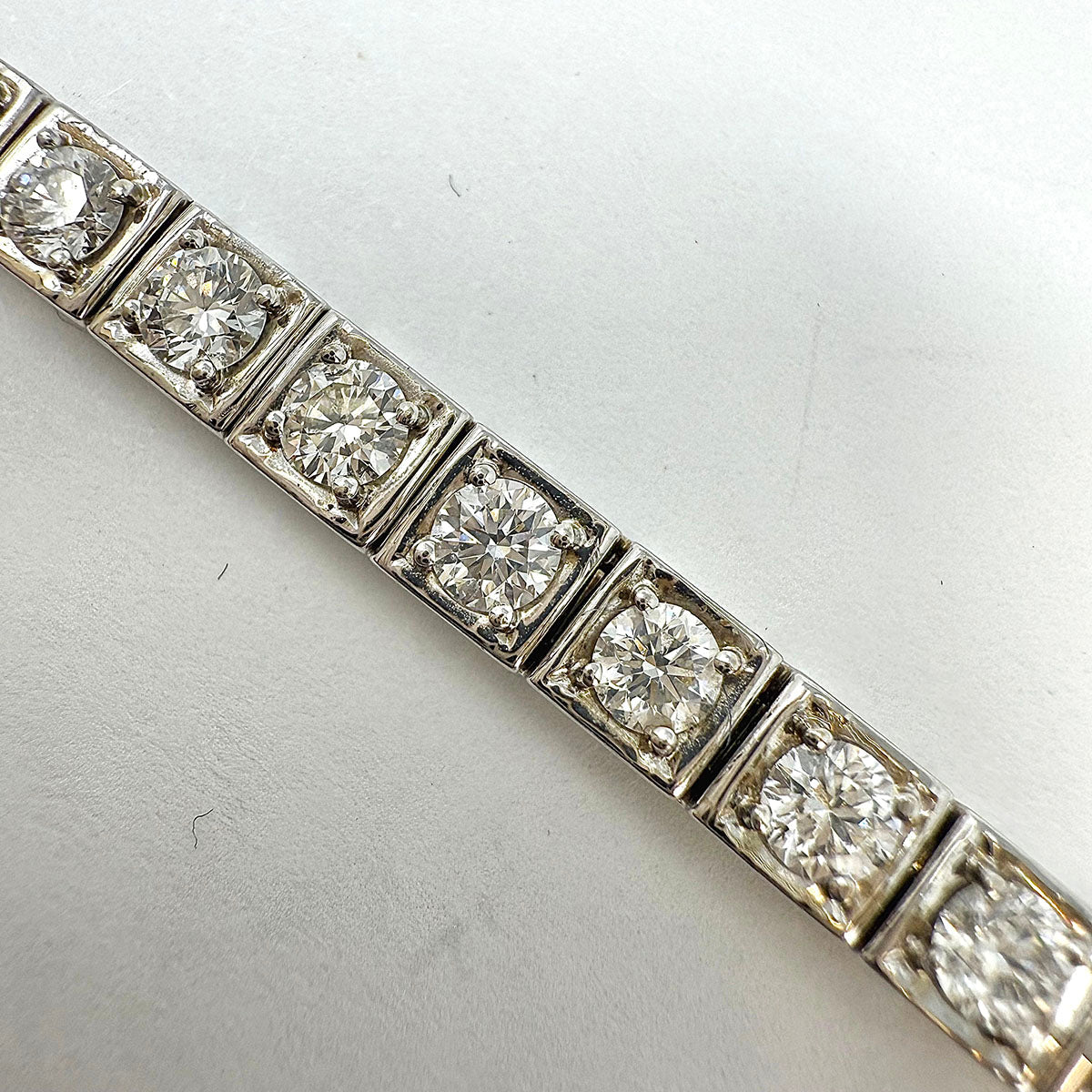 14K Gold Diamond Tennis Bracelet for Women - Elegant & Sparkling Jewelry Gift for Anniversary, Wedding, or Special Occasions