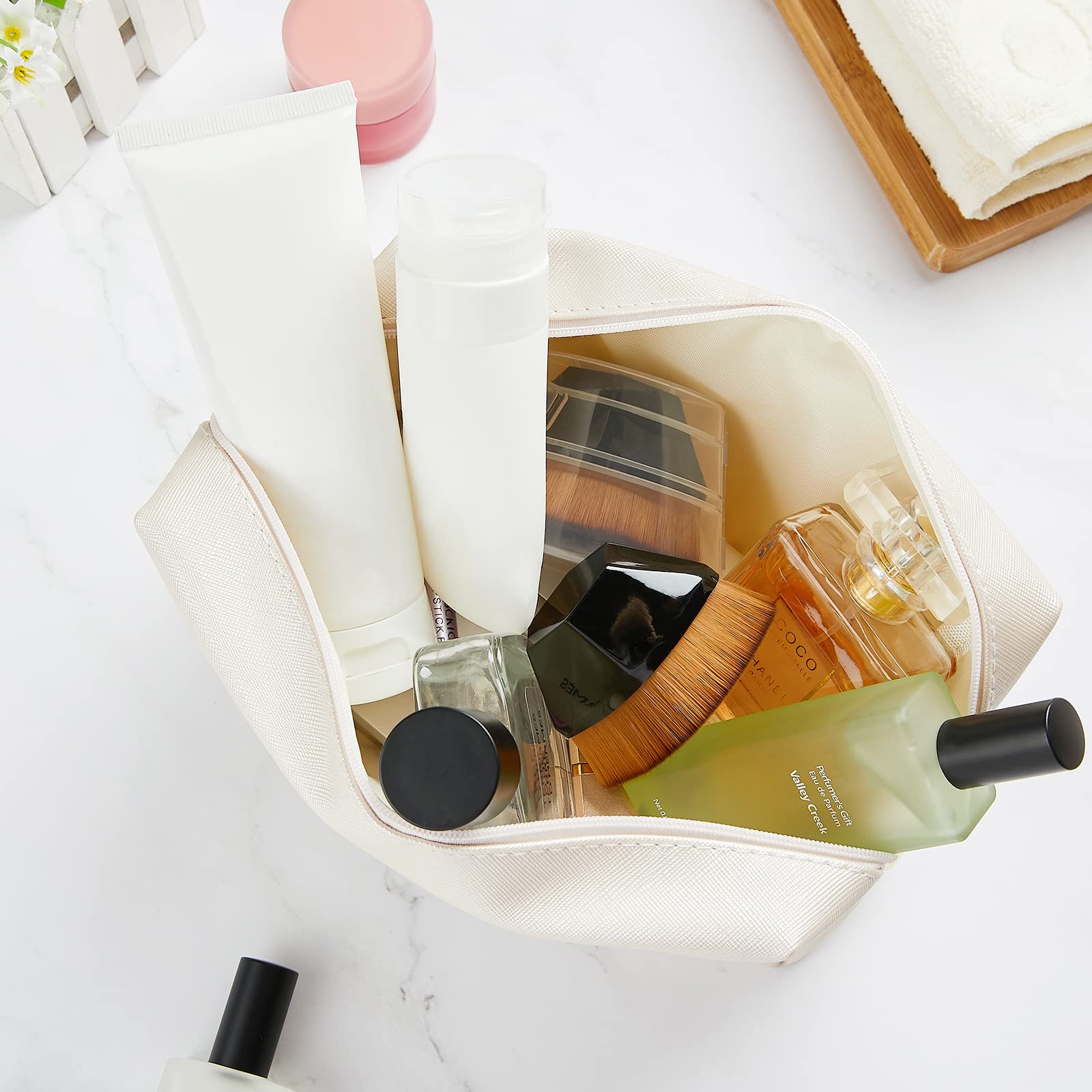 Best Friendship Gifts for Women - Cute Makeup Bag & Funny Gag Gift for Coworkers, BFFs & Soul Sisters | Birthday, Valentine's Day Presents | Perfect for Office, Travel & Daily Use
