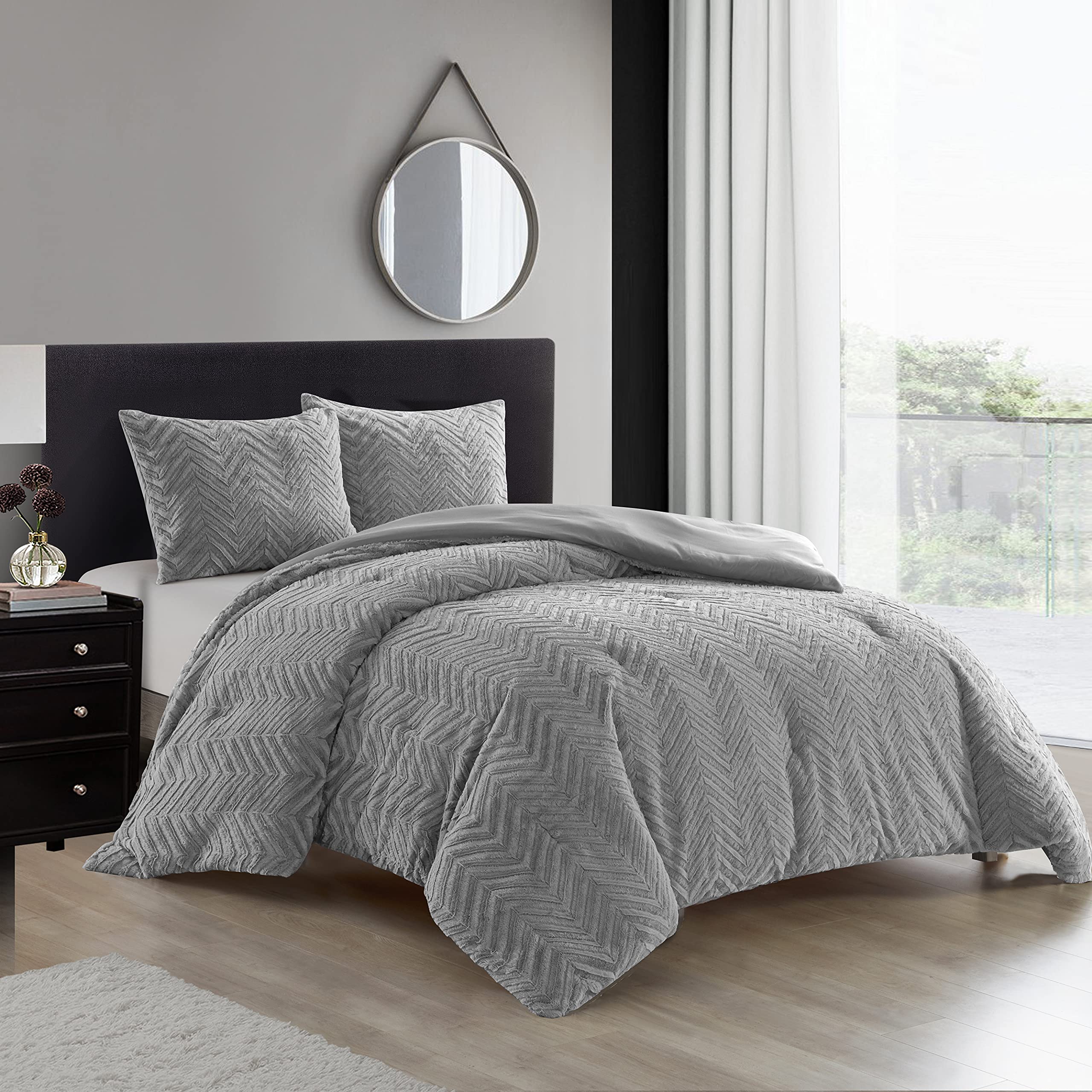 Grand Avenue Chevron Fluff 3-Piece Comforter Set - Queen Size, Soft Grey Bedding for Cozy Bedroom Decor | Perfect for Master Bedroom, Guest Room & Dorm