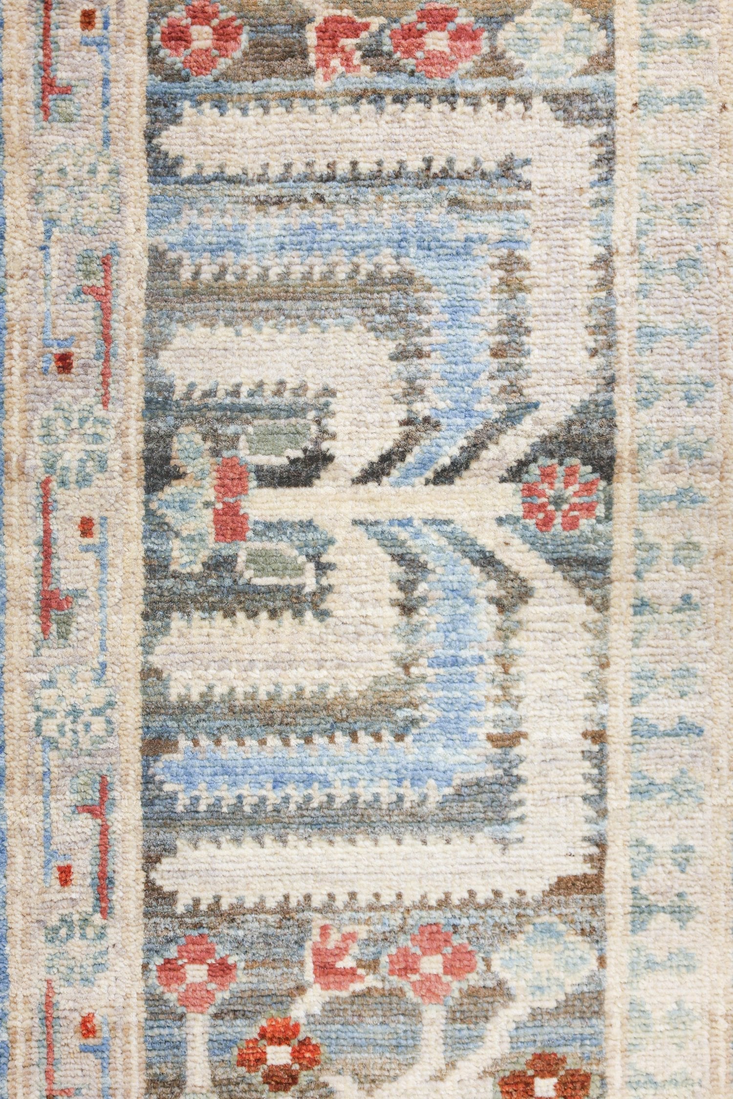 Bakshaish Willow Handwoven Tribal Rug J73784 - Authentic Persian Tribal Design for Boho Home Decor, Living Room, Bedroom & Office