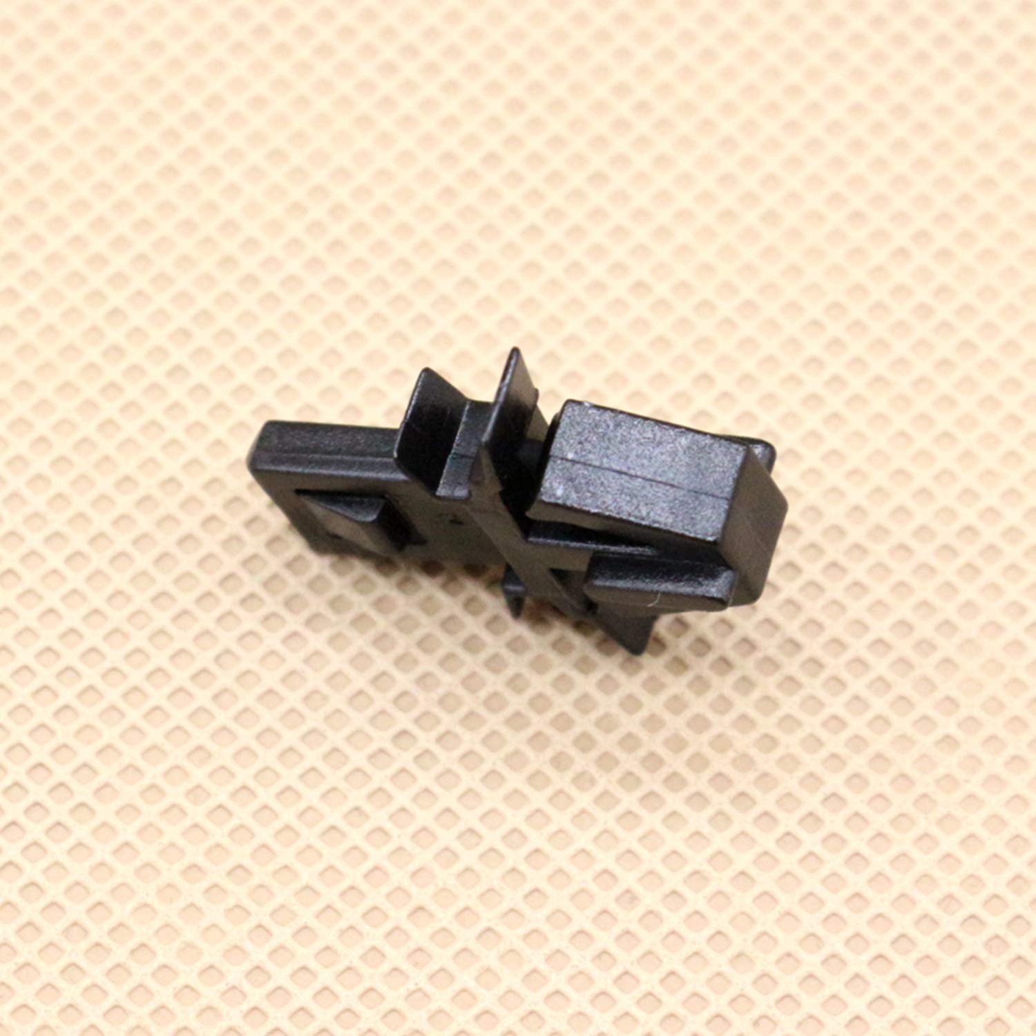 20PCS Toyota T-100 Truck Front Bumper Radiator Grille Retainer Clips 90904-67021 - Plastic Fastener Rivets for Grill Panel Hole Repair & Replacement - Perfect for DIY Auto Maintenance & Restoration Projects