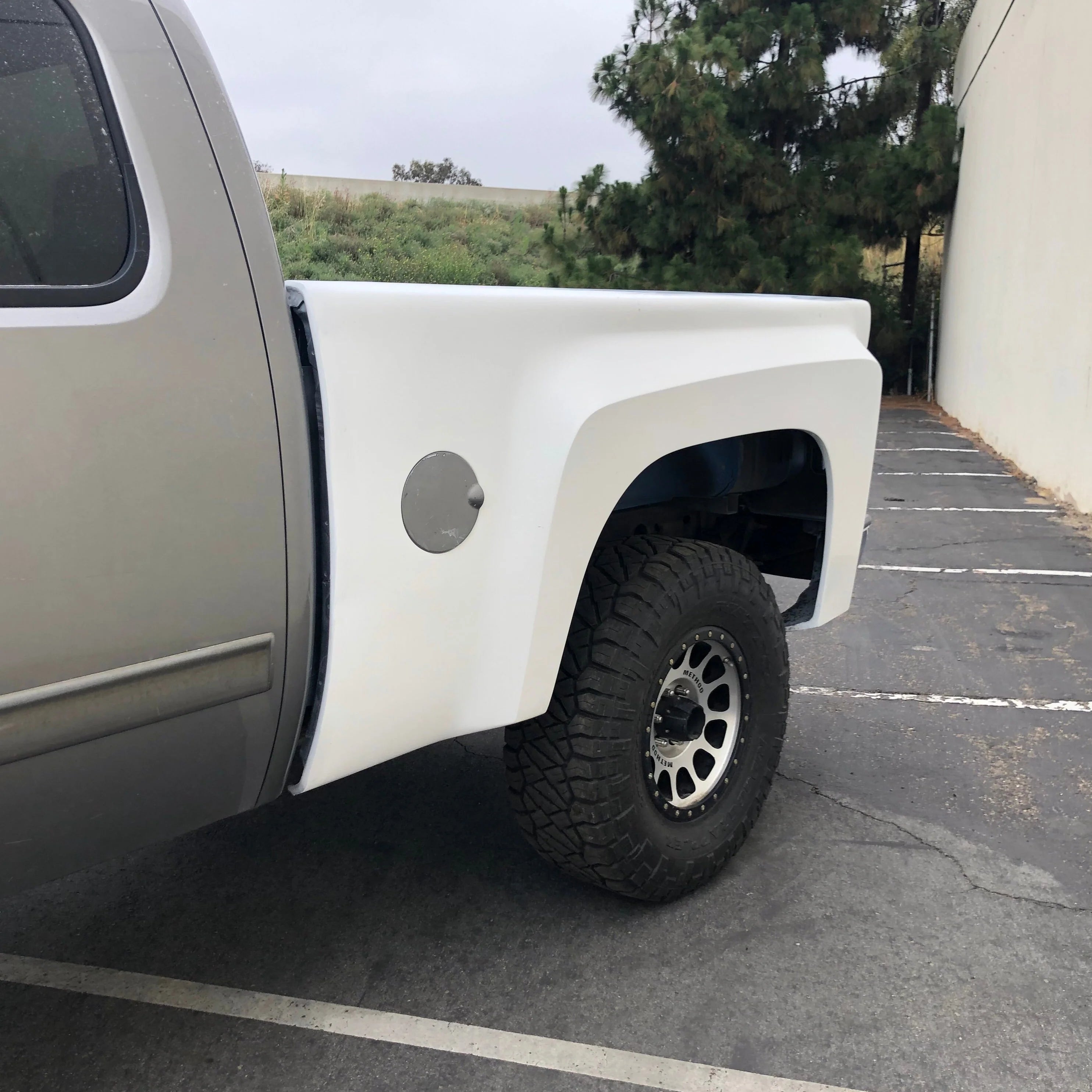 2007-2013 Chevrolet Silverado Fiberglass Bedsides - Durable Replacement Truck Bed Panels for Off-Road & Custom Builds