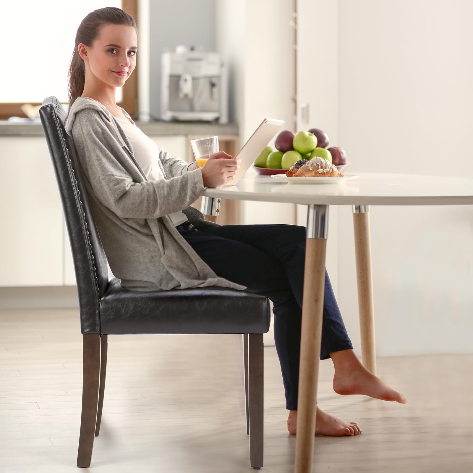 DUMOS Set of 2 Modern Upholstered Leather Dining Chairs with Nailhead Trim & Wood Legs - Mid-Century Accent Chairs for Kitchen, Dining Room, Living Room - Dark Brown Home Decor for Family Gatherings & Dinner Parties