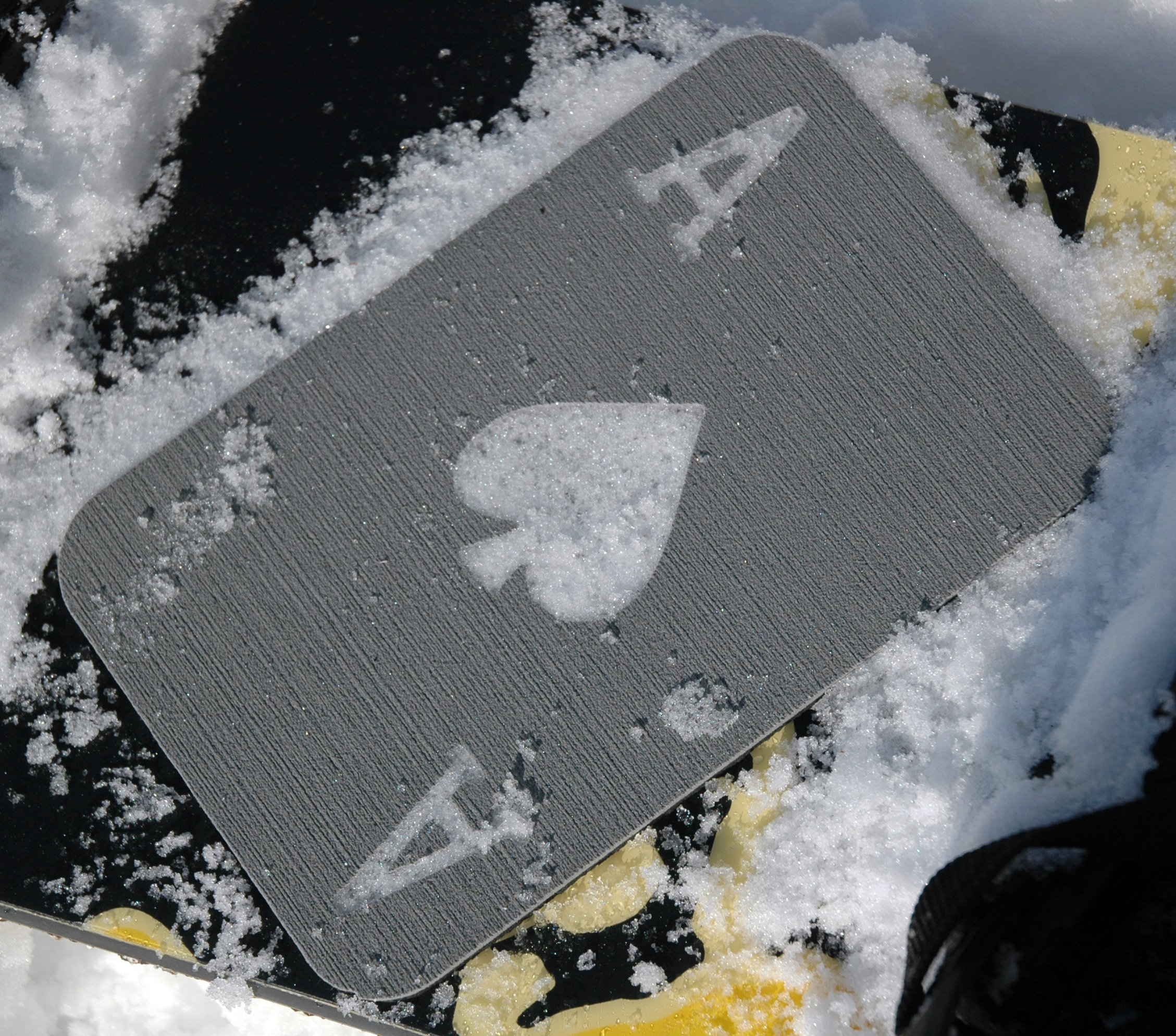 ACE of Spades Snowboard Stomp Pad - Non-Slip Grip for Snowboard Boots - Gray Traction Pad for Better Board Control | Perfect for Icy Slopes & Chairlift Exits