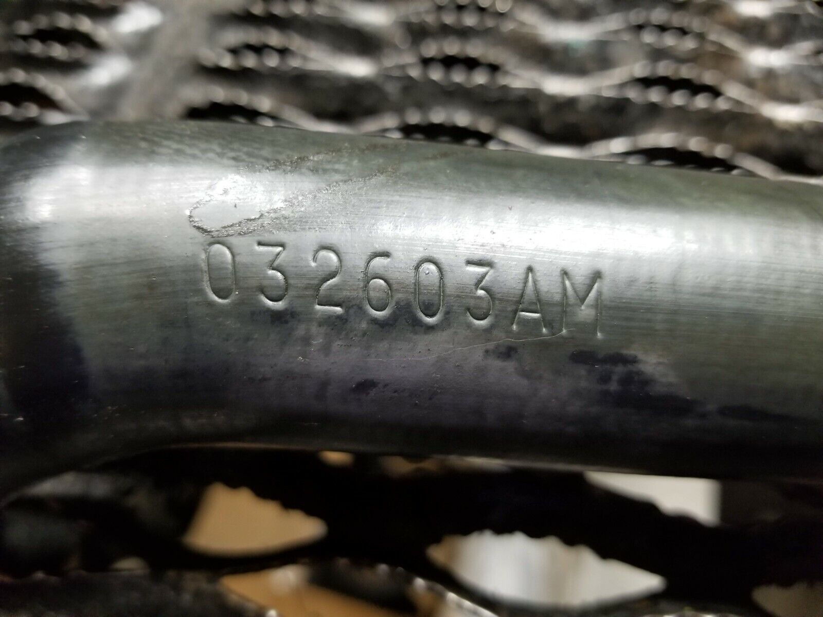 04 05 06 Chrysler Sebring Convertible 2.7L Radiator Hose Pipe OEM Replacement - Perfect for Cooling System Repair & Maintenance