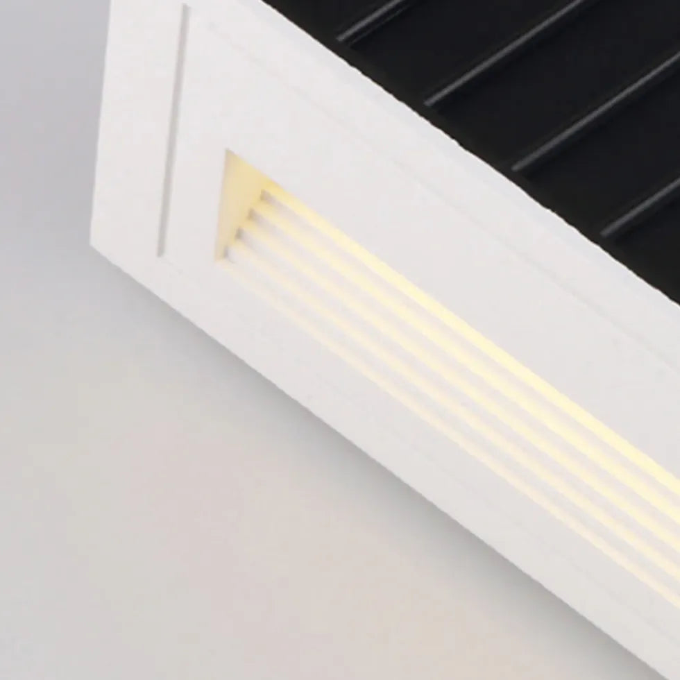 Modern Triangular Solar Pathway Lights - Waterproof Outdoor Garden Lighting for Walkways, Driveways & Landscaping | Energy-Efficient & Weather-Resistant