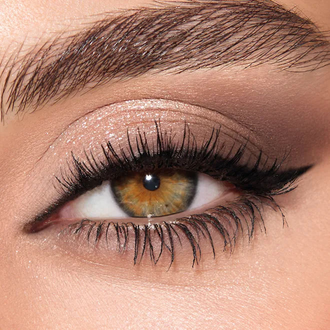 Charlotte's Palette Of Beautifying Eye Trends - Professional Eyeshadow Palette for Stunning Makeup Looks | Perfect for Daytime Office Wear & Nighttime Party Glam