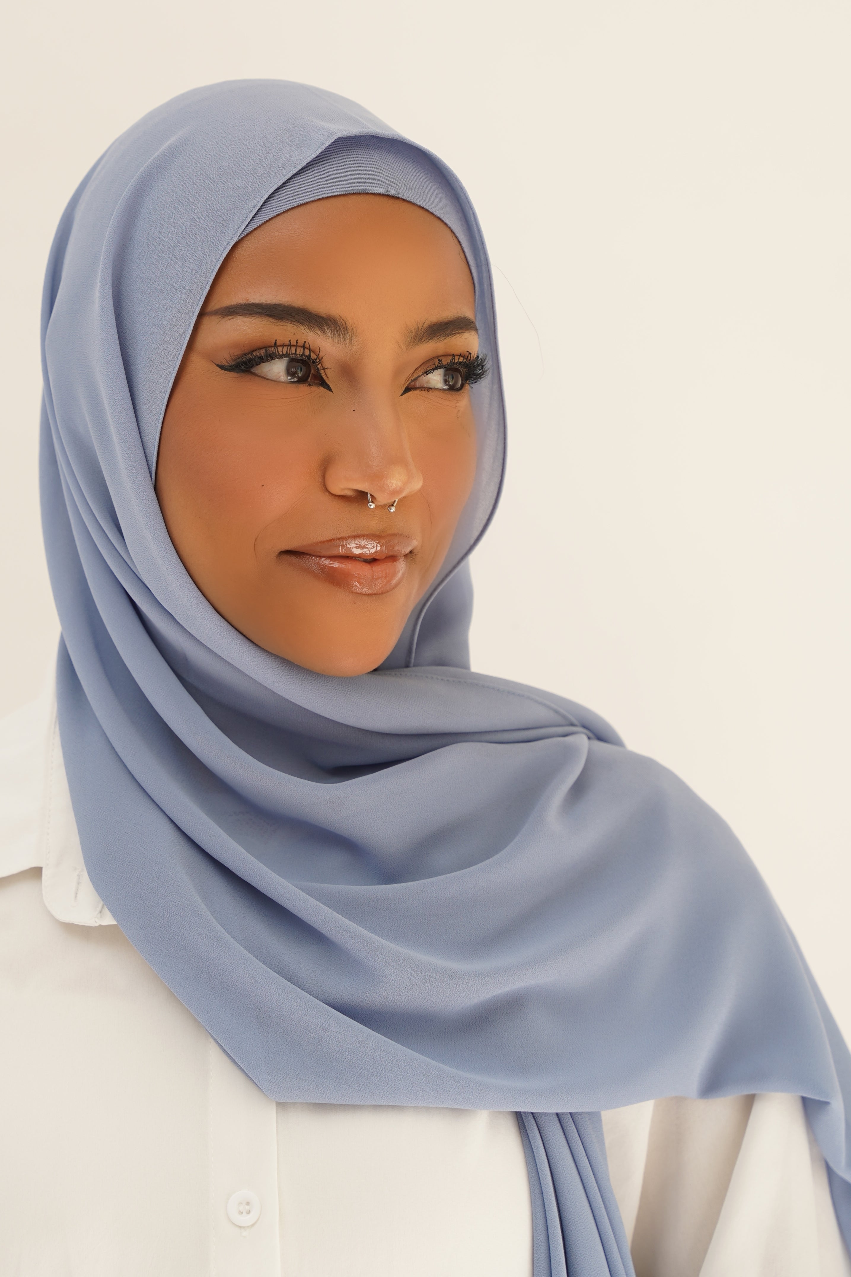 Elegant Chiffon Hijab Set SANA - Soft & Lightweight Muslim Scarf for Women - Perfect for Daily Wear, Prayer, and Special Occasions
