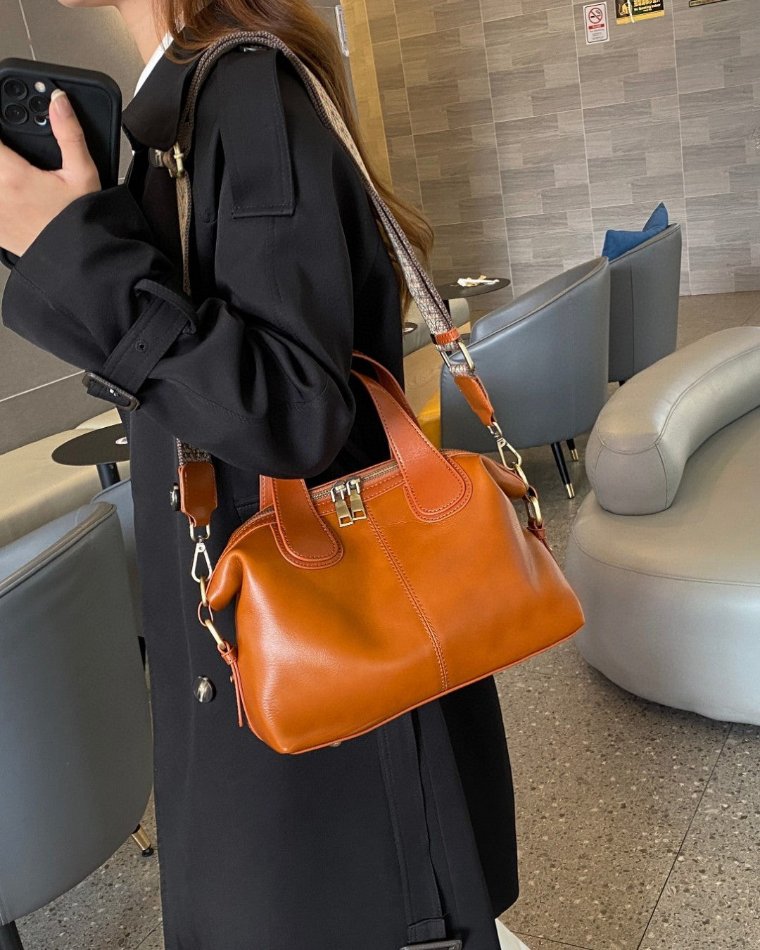 Stylish Genuine Leather Handbag for Women - Professional Work Tote with Multiple Pockets - Perfect for Office, Business Meetings & Daily Commute
