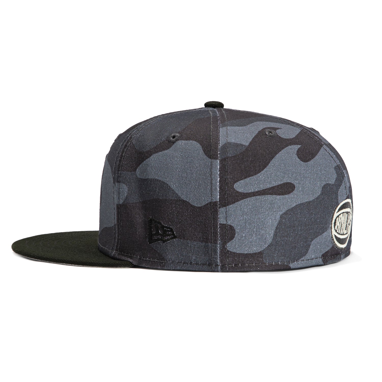 New Era 59Fifty Camo New York Knicks Glow in the Dark Adjustable Baseball Cap - Black Camouflage Hat for Men, Perfect for Basketball Games, Night Out & Streetwear Fashion