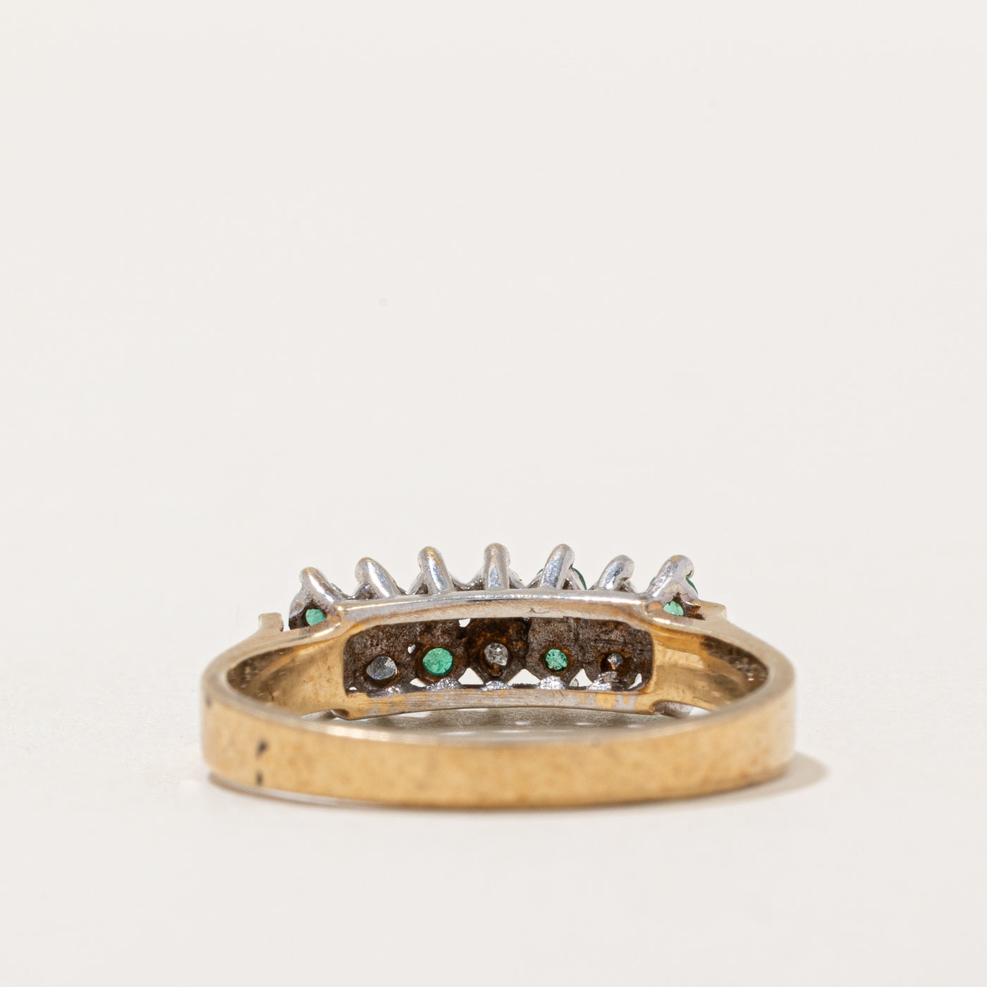 Emerald and Diamond Ring 0.10ctw - Size 6.25 - Elegant Green Gemstone Jewelry for Women - Perfect for Engagement, Anniversary & Special Occasions