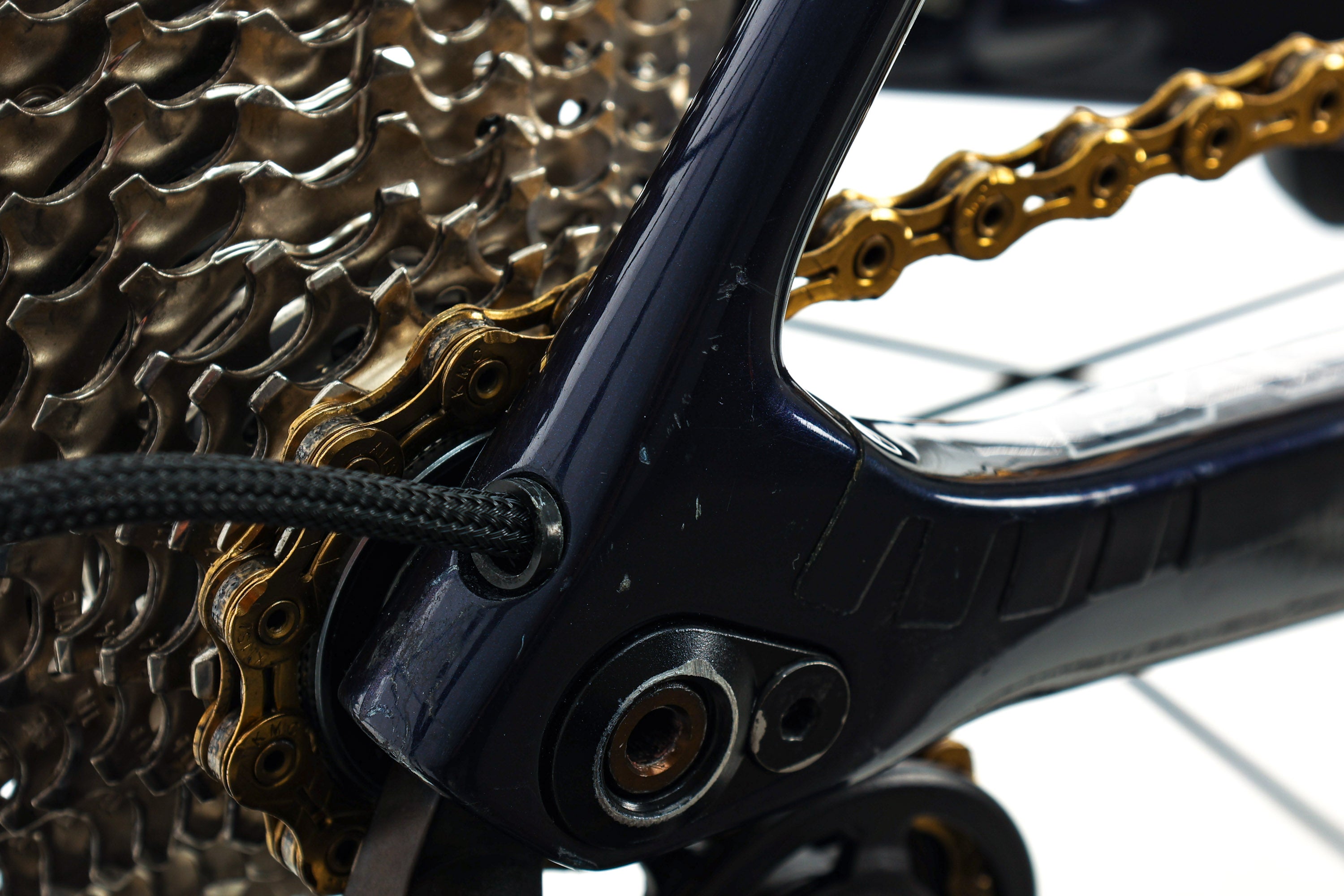 Basso Astra 2020 Road Bike - 53cm Carbon Frame, Lightweight & Fast - Perfect for Racing, Commuting & Long-Distance Cycling