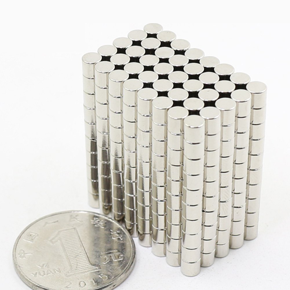 100-Piece Multi-Purpose Refrigerator Magnets for Science Crafts & DIY Projects - 4x4mm Small Round Magnets - Perfect for Fridge Organization, School Projects & Home Decor