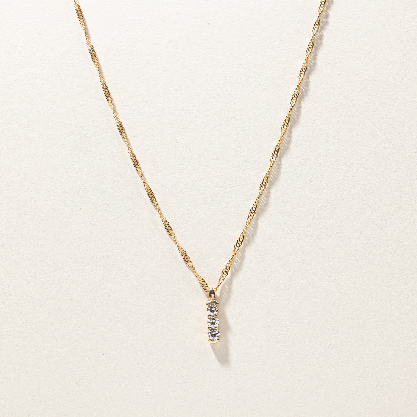 0.70ctw Three Stone Diamond Pendant Necklace in 18K Gold - Elegant Jewelry Gift for Women, Perfect for Anniversaries, Weddings & Special Occasions