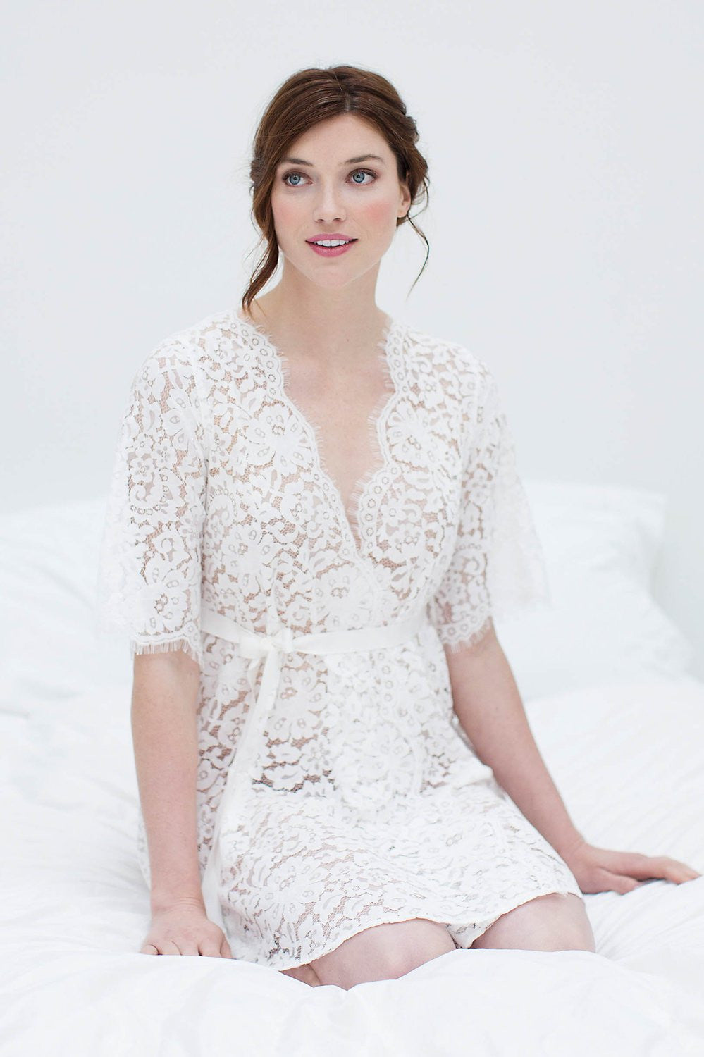 Elegant Off-White Elizabeth Lace Robe - Women's Luxury Bridal Kimono for Wedding, Honeymoon & Special Occasions