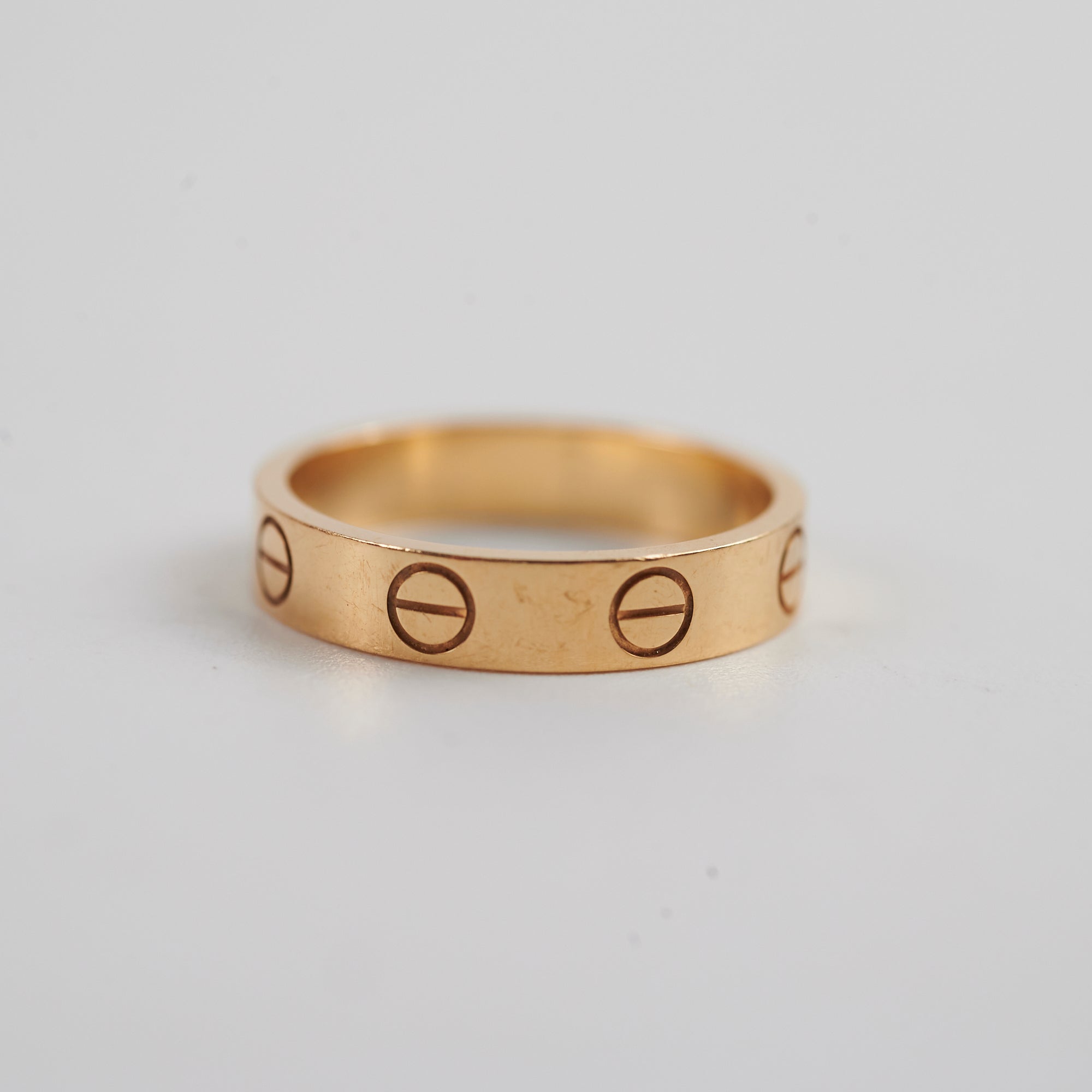 Cartier Love Wedding Band Ring - Size 49 (2020 Collection) - Perfect for Engagement, Anniversary & Romantic Gifts