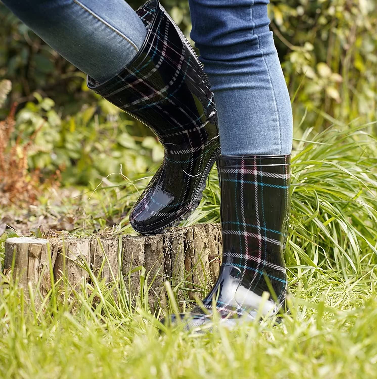 DaeRainy Women's Waterproof Mid-Calf Rain Boots - Non-Slip Garden, Fishing, Farm & Outdoor Work Boots for Women - Perfect for Rainy Days, Muddy Trails & Wet Conditions