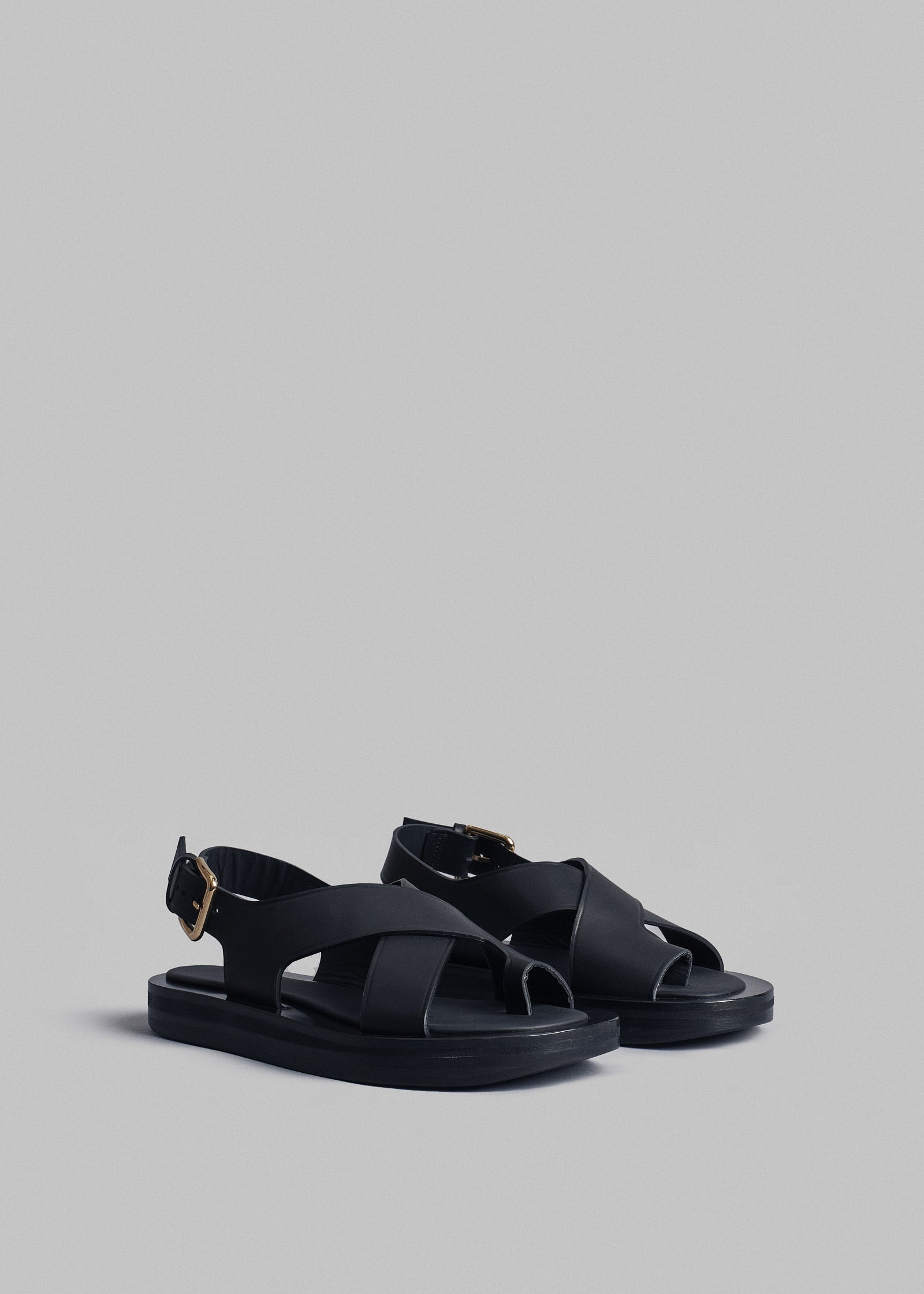 Best Wide Strap Sandals for Women - Comfortable Black Slide Sandals for Summer, Beach, and Casual Wear