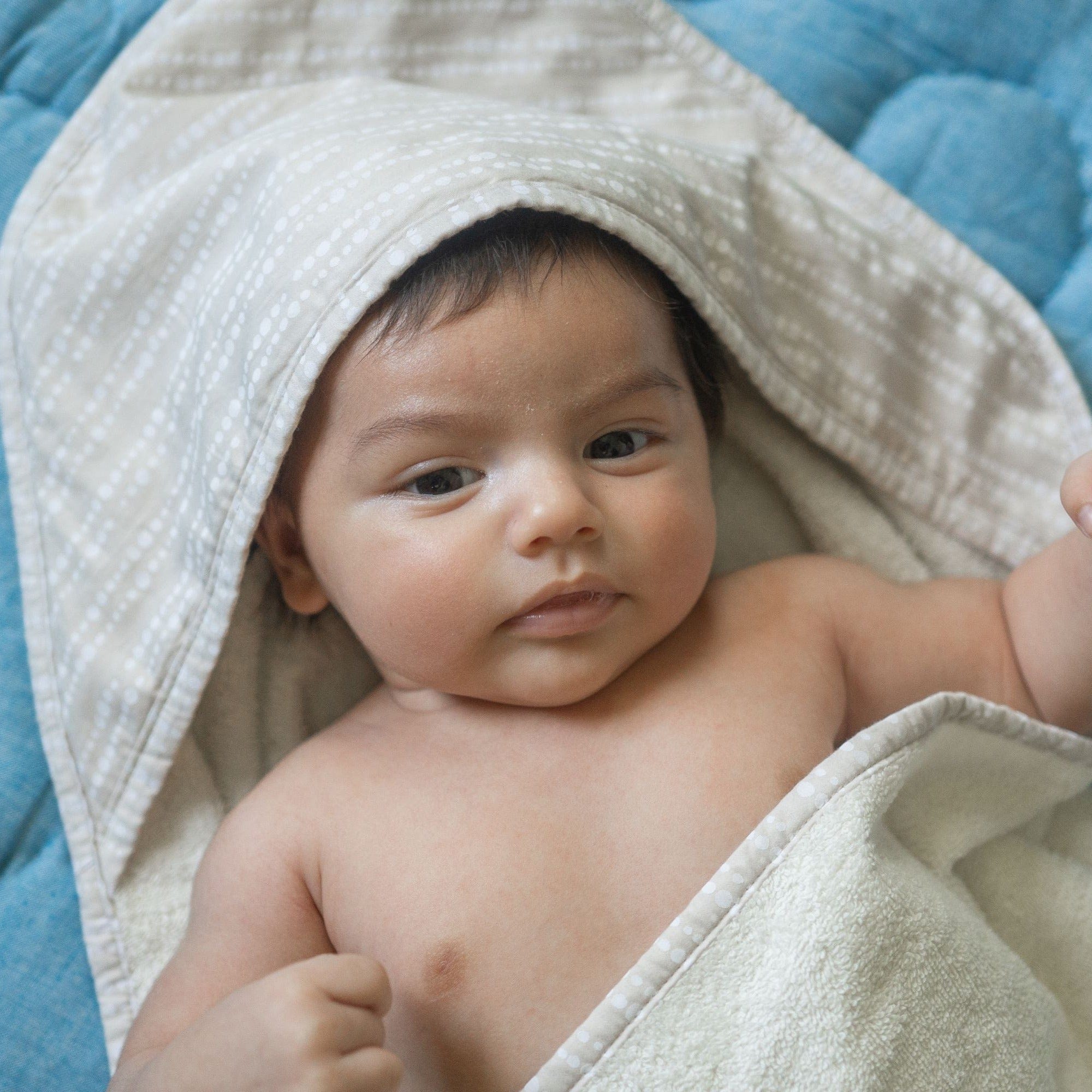 Crane Baby Cove Hooded Towel with Soft Absorbent Fabric - Perfect for Newborns, Infants & Toddlers - Cute Dot Design for Bath Time, Swimming & Beach Outings