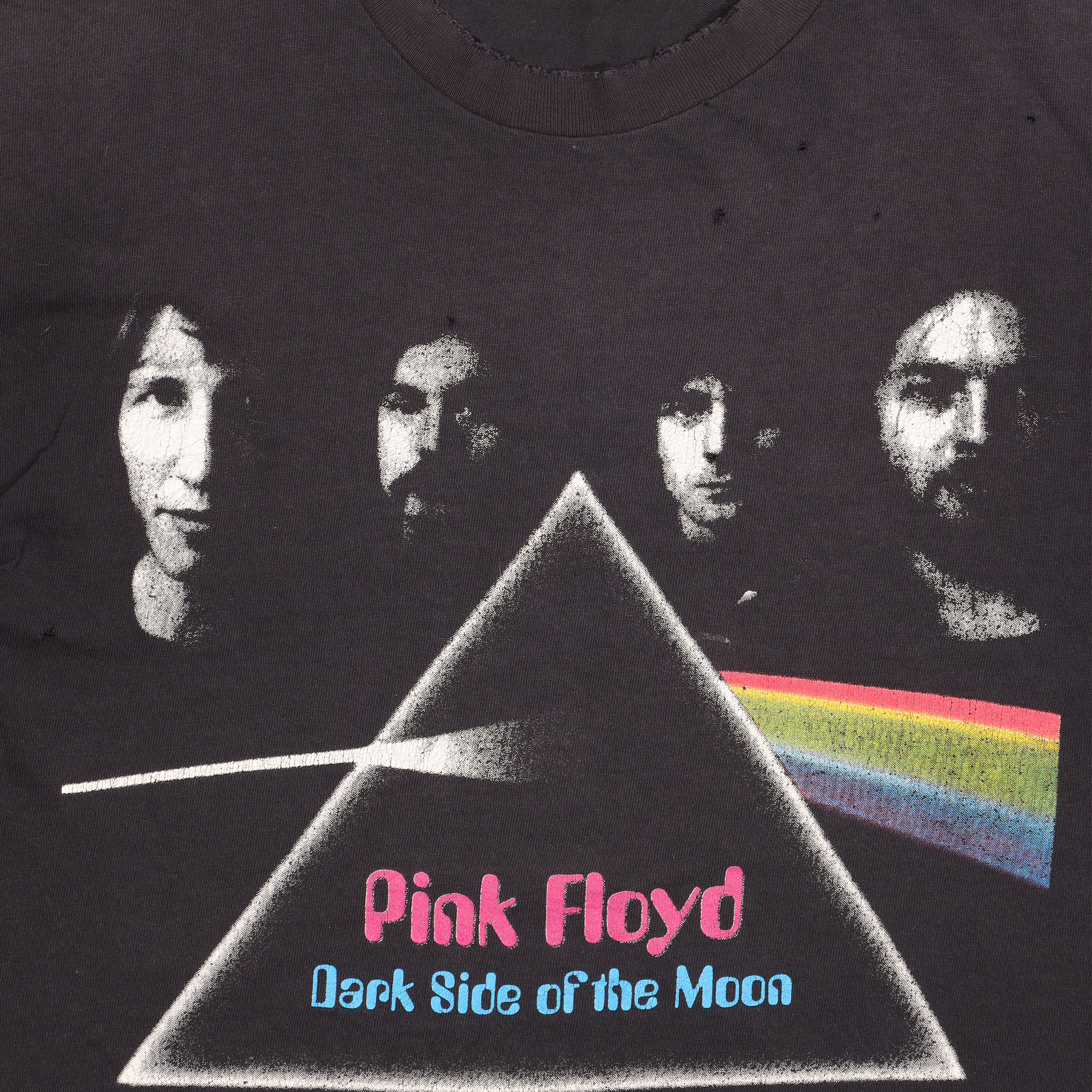 Vintage 1990s Pink Floyd 'Dark Side of The Moon' Graphic T-Shirt - Classic Rock Band Tee for Concerts & Casual Wear