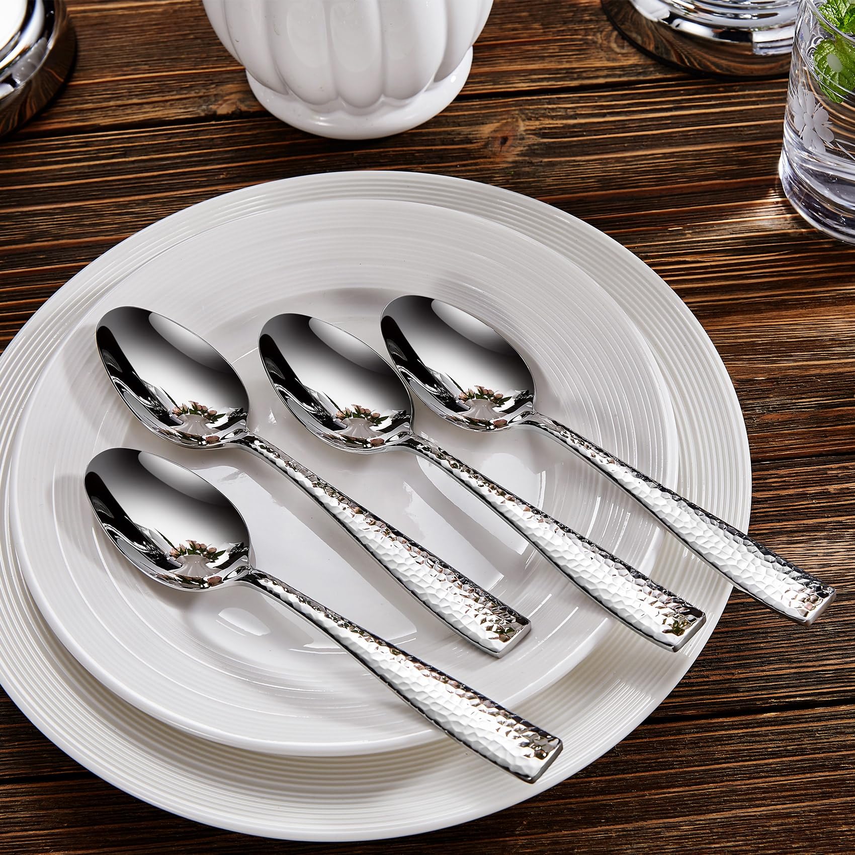 Premium KEAWELL 65-Piece Louis Hammered Silverware Set - 18/10 Stainless Steel Flatware with Squared Edge - Service for 12 - Dishwasher Safe - Elegant Dining Set for Restaurants, Weddings & Dinner Parties