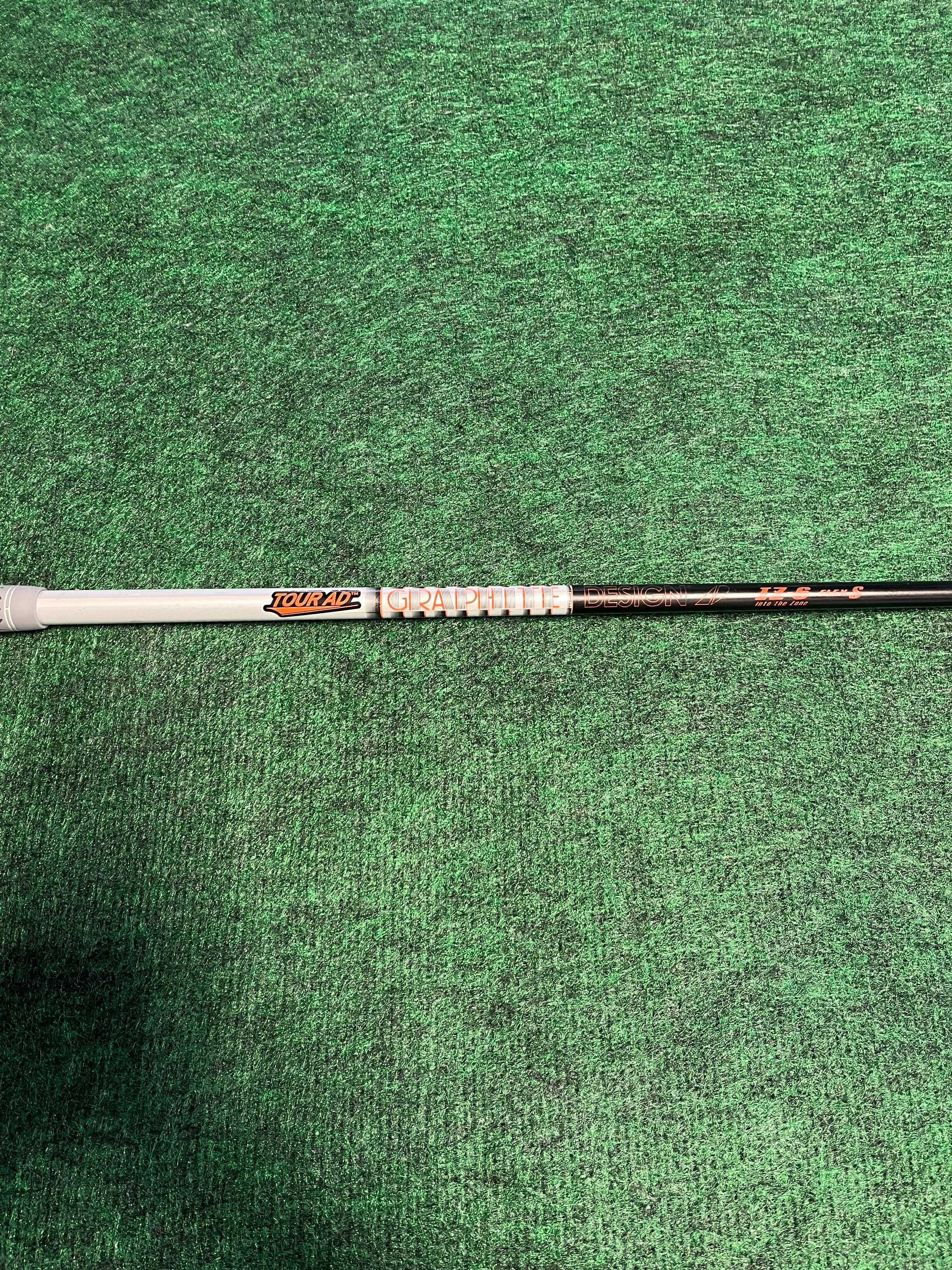 Graphite Design IZ 6 Stiff Flex Driver Shaft 44.5 Inches - High Performance Golf Shaft for Long Drives & Improved Accuracy | Perfect for Golfers Seeking Distance & Control on the Course