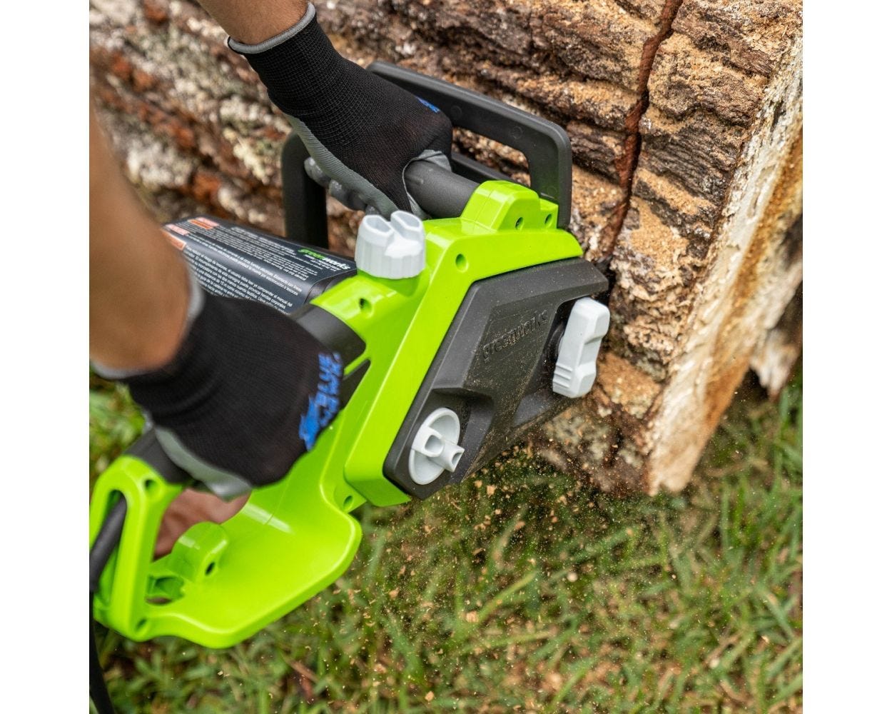 12 Amp 16-Inch Corded Electric Chainsaw - Powerful Tree Cutting Tool for Homeowners & Garden Maintenance | Perfect for Pruning, Firewood Cutting & Yard Cleanup